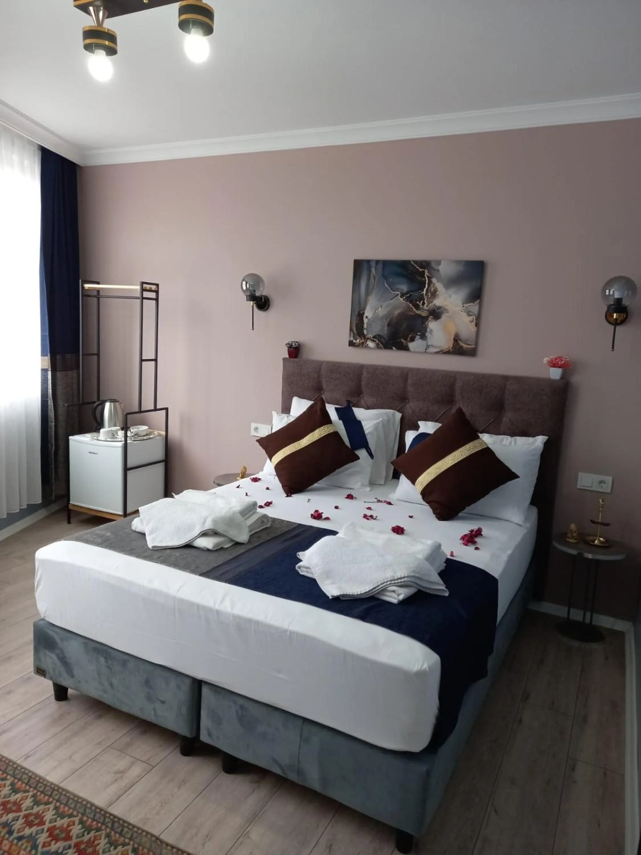 Bed in Emirhan Inn Hotel, Sultanahmet