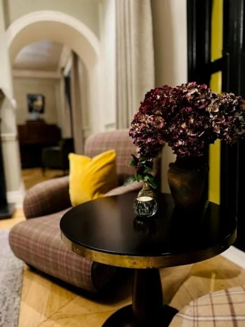 The Lansdowne Kenmare