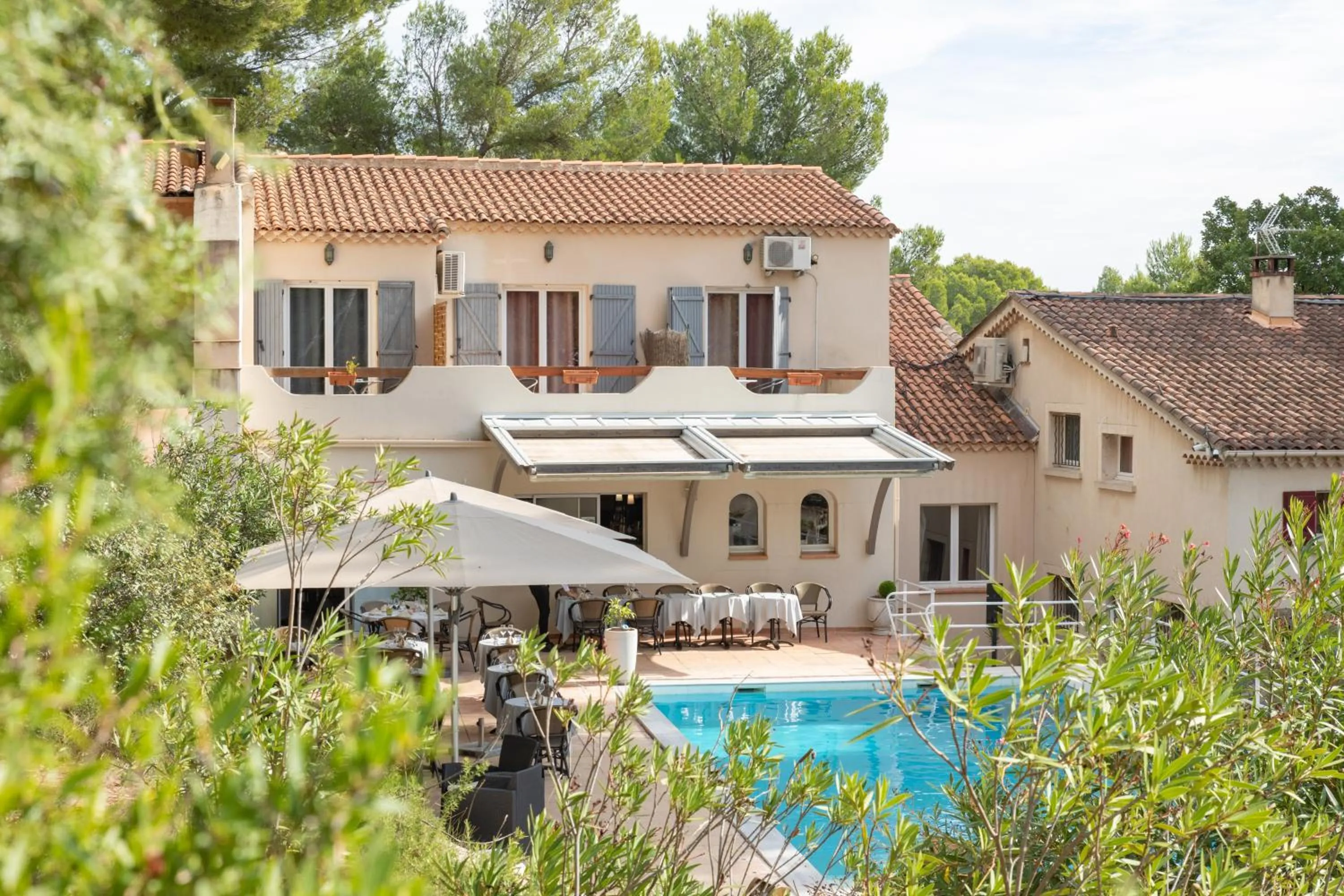 Property building in Hôtel Le Mas des Ecureuils