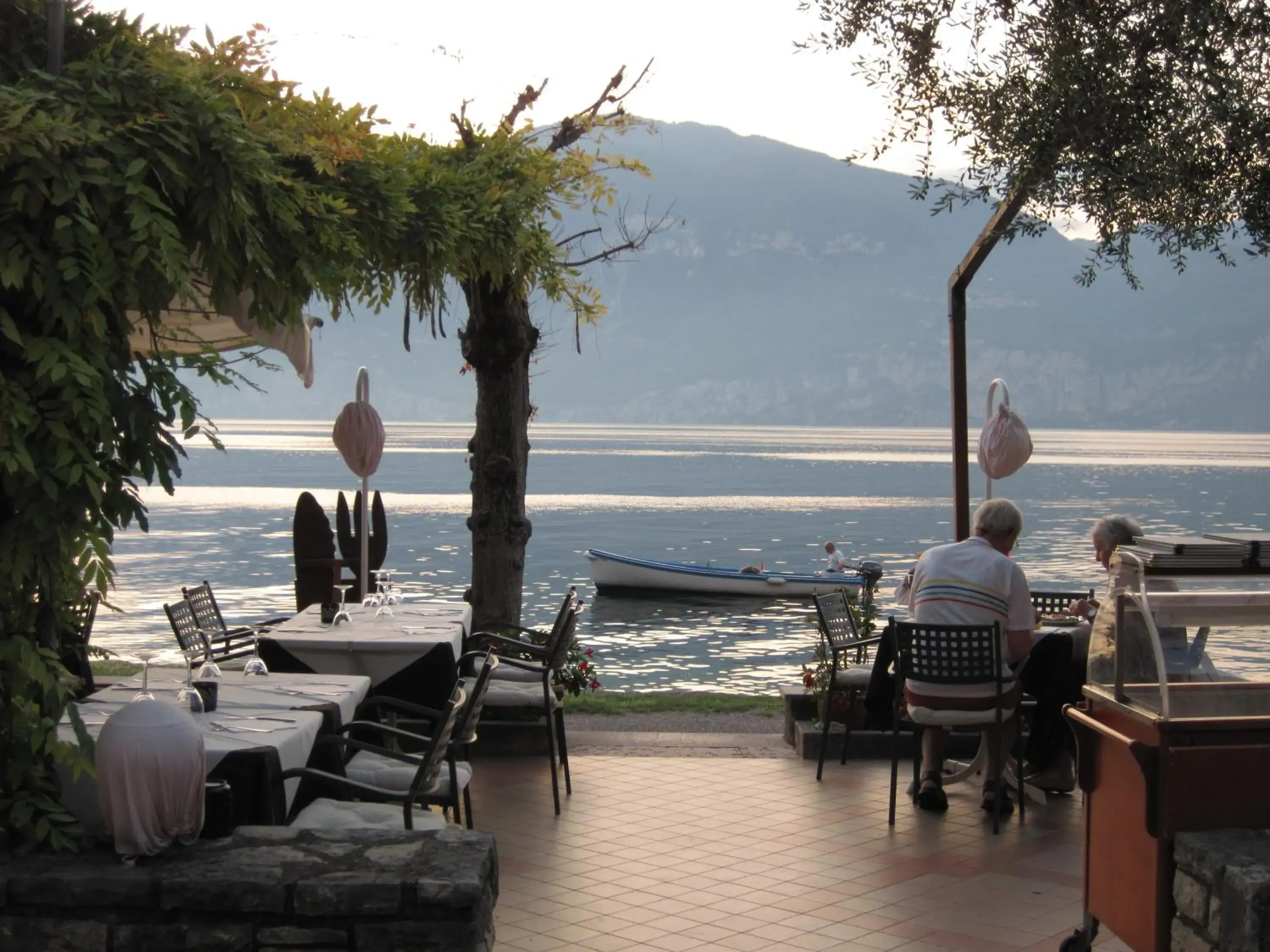 Restaurant/Places to Eat in Piccolo Hotel Direkt am See