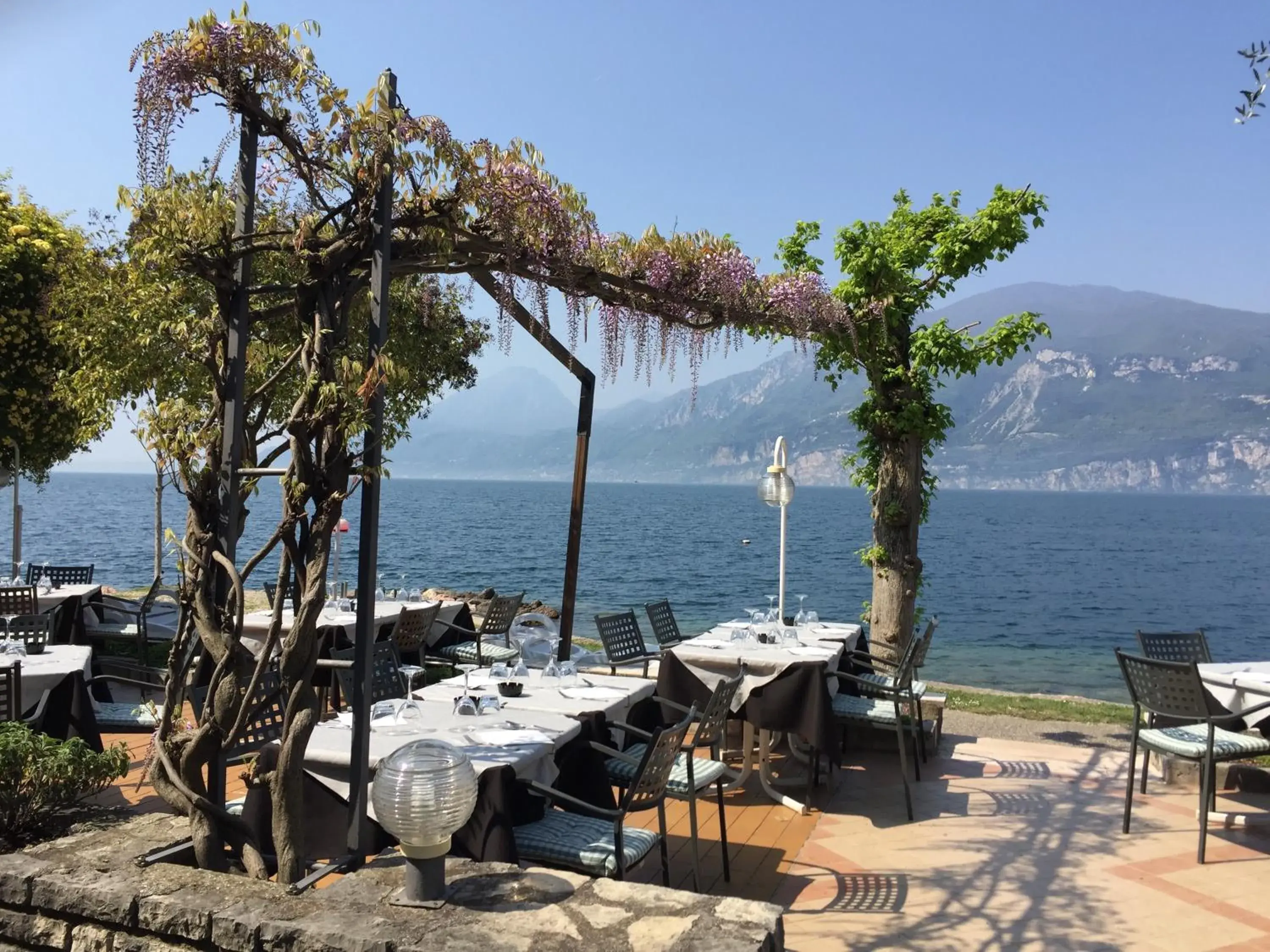 Balcony/Terrace, Restaurant/Places to Eat in Piccolo Hotel Direkt am See