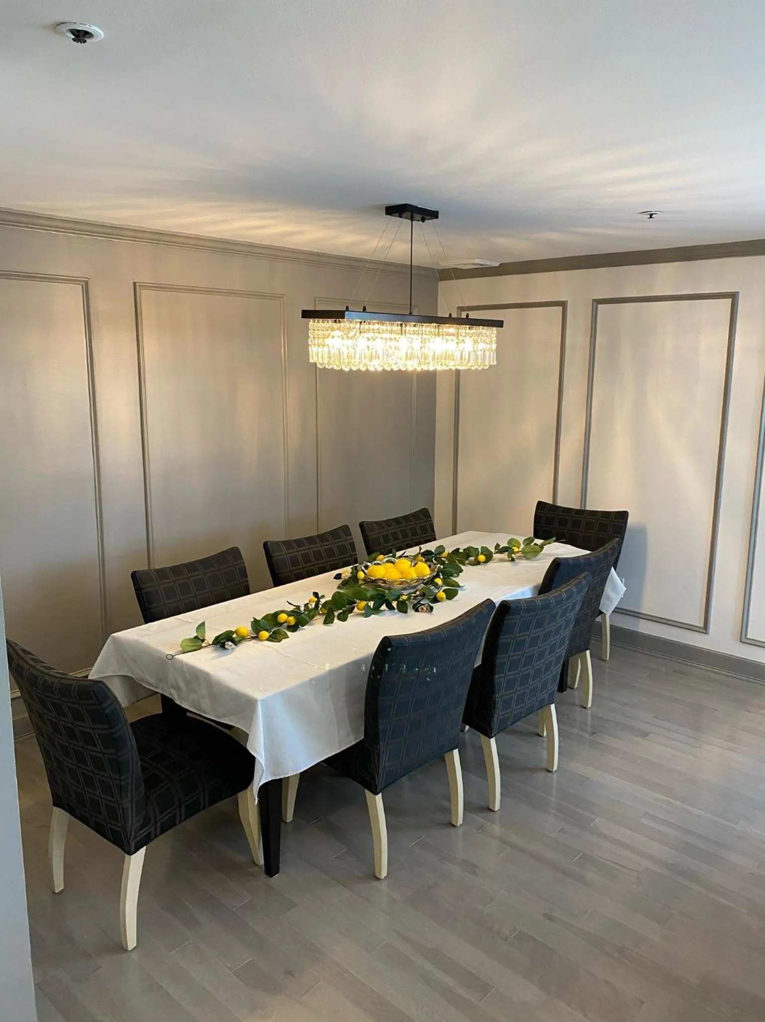 Dining area in Irish American INN