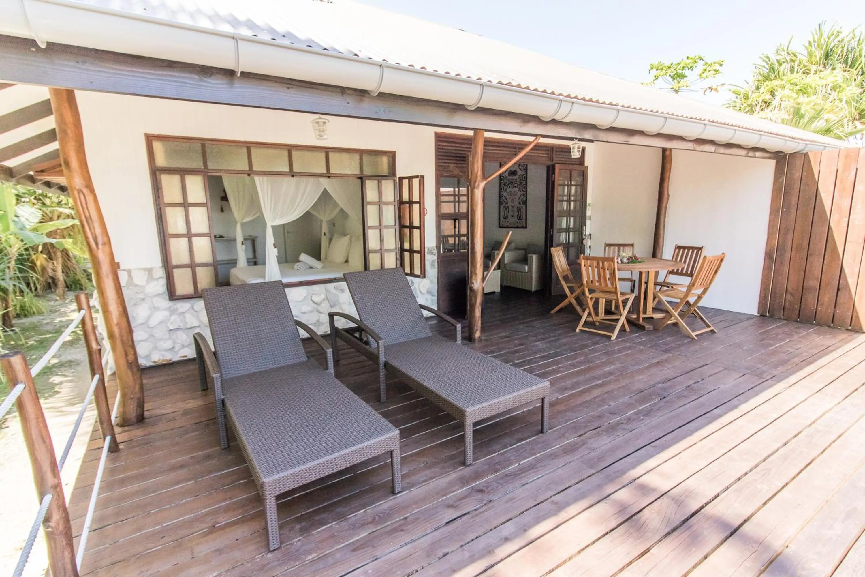 Photo of the whole room in Le Coconut Lodge