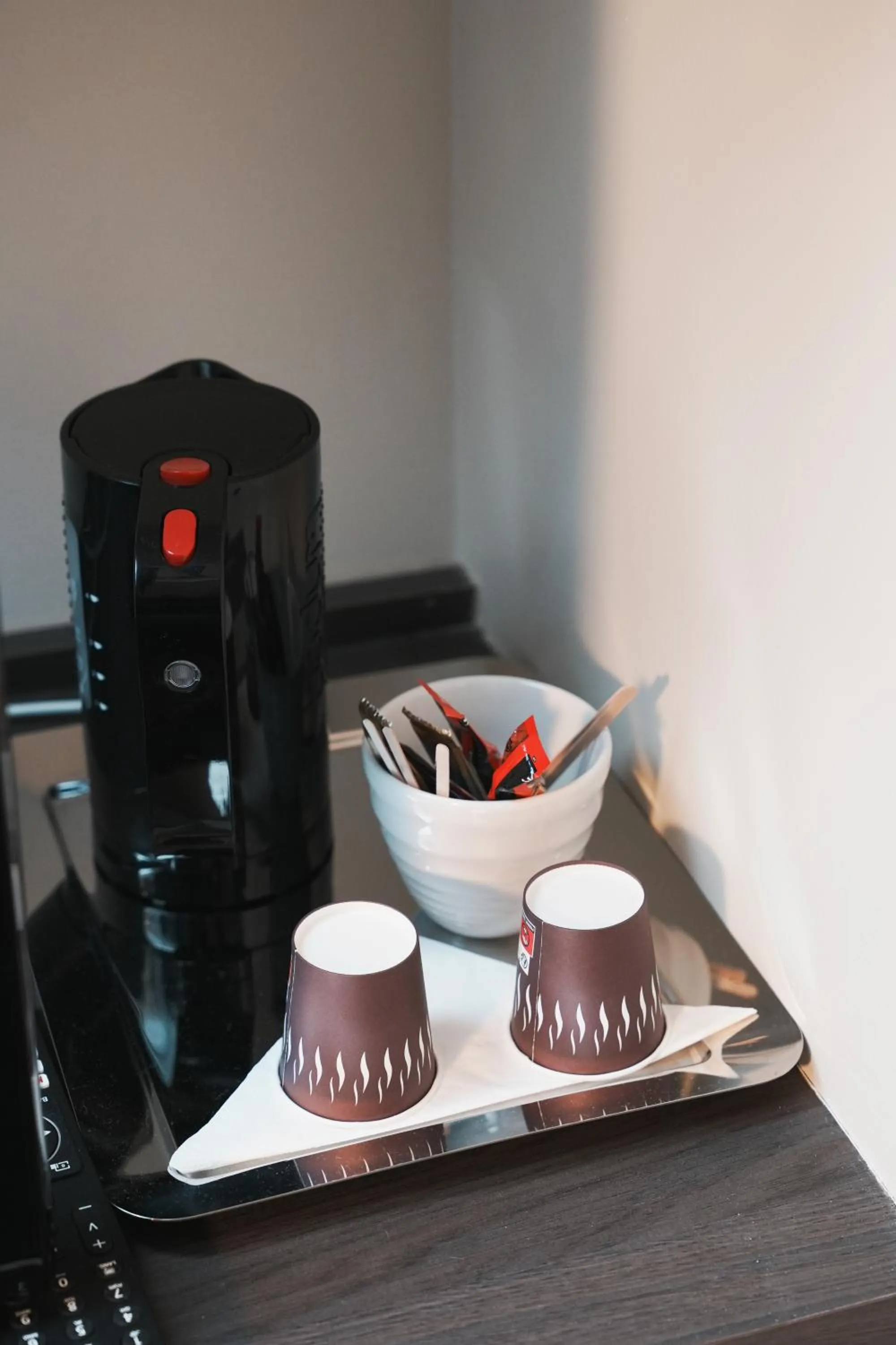 Coffee/tea facilities in Brit Hotel Confort Orly Morangis