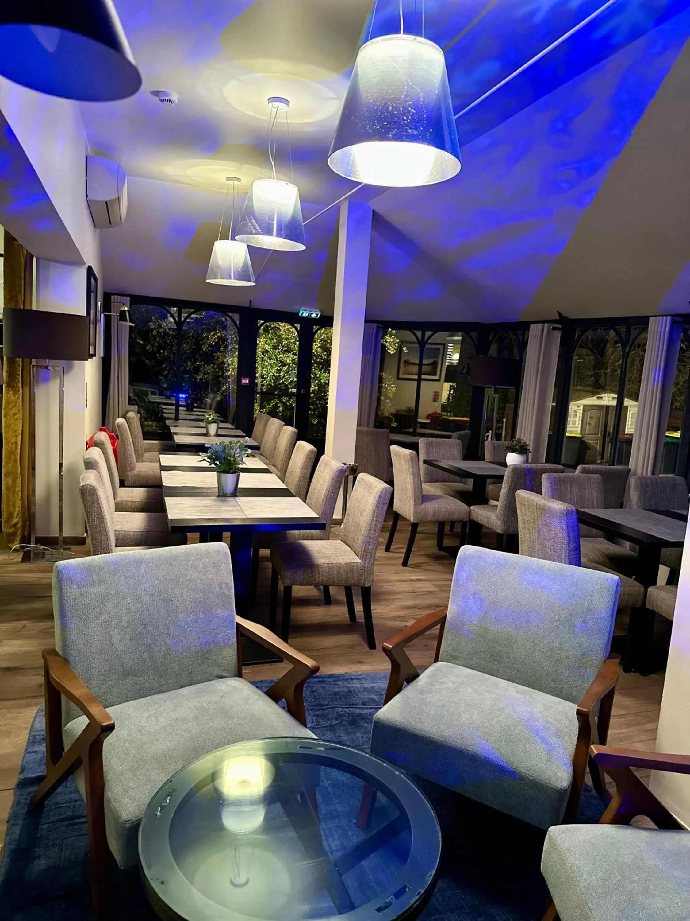 Restaurant/places to eat in Hotel Acadie Orly Morangis