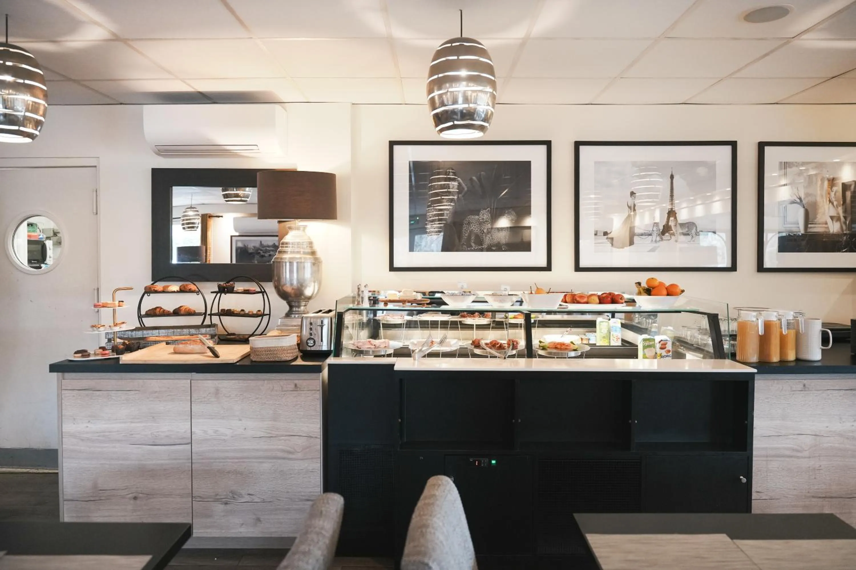 Buffet breakfast in Brit Hotel Confort Orly Morangis