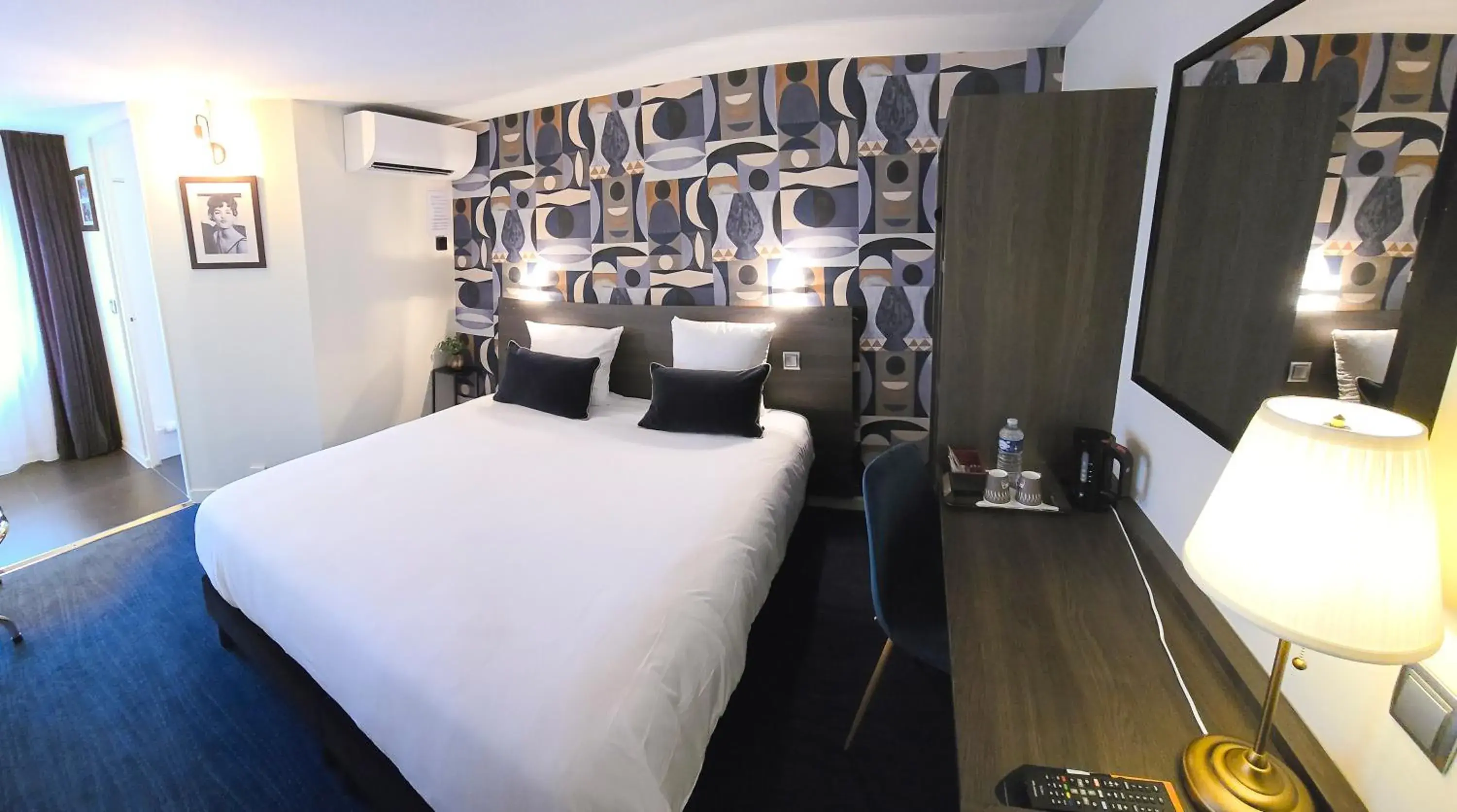 Double Room in Hotel Acadie Orly Morangis Double Room in Hotel Acadie Orly Morangis