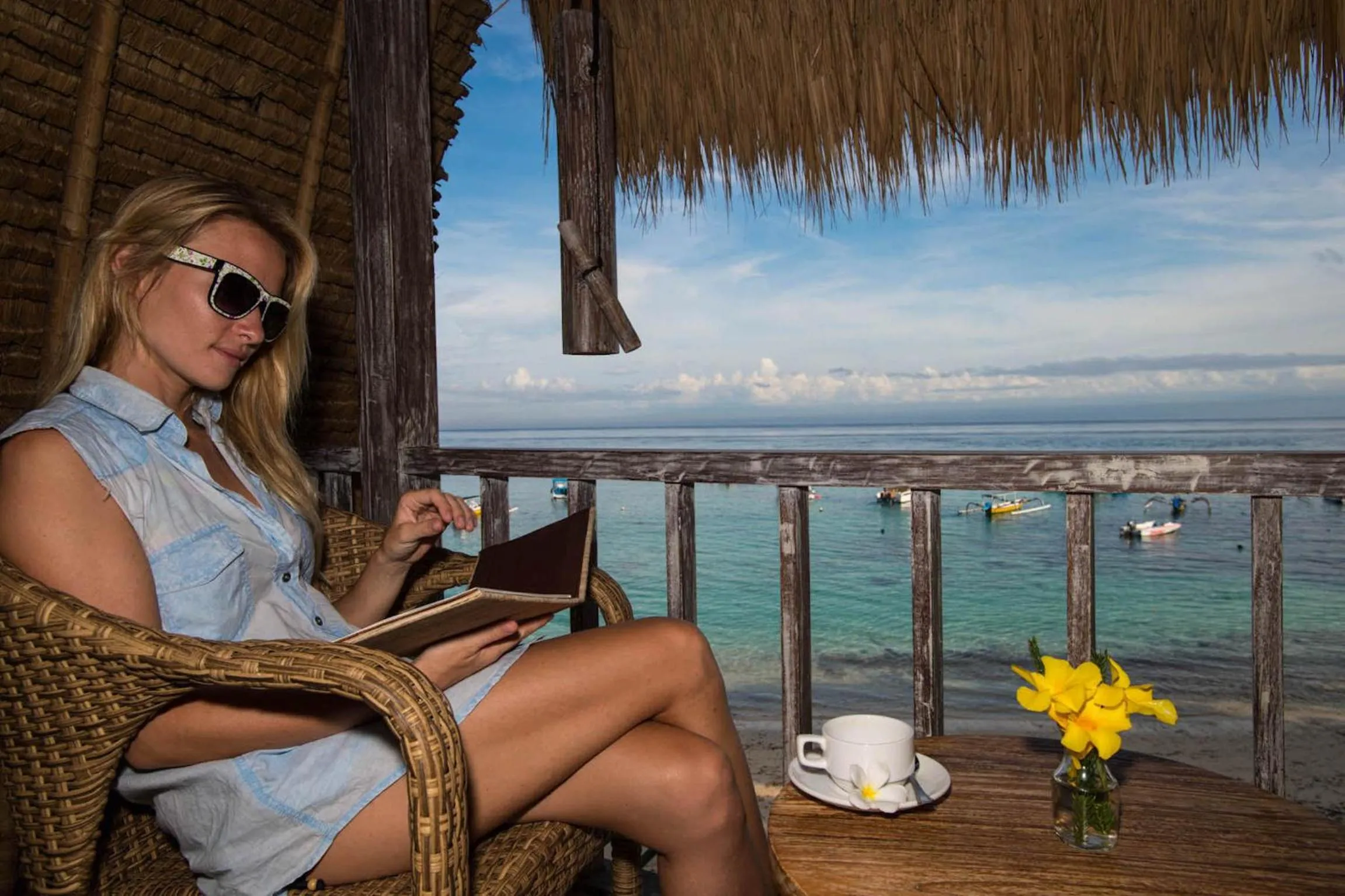 Deluxe Bungalow with Sea View in Hai Tide Beach Resort