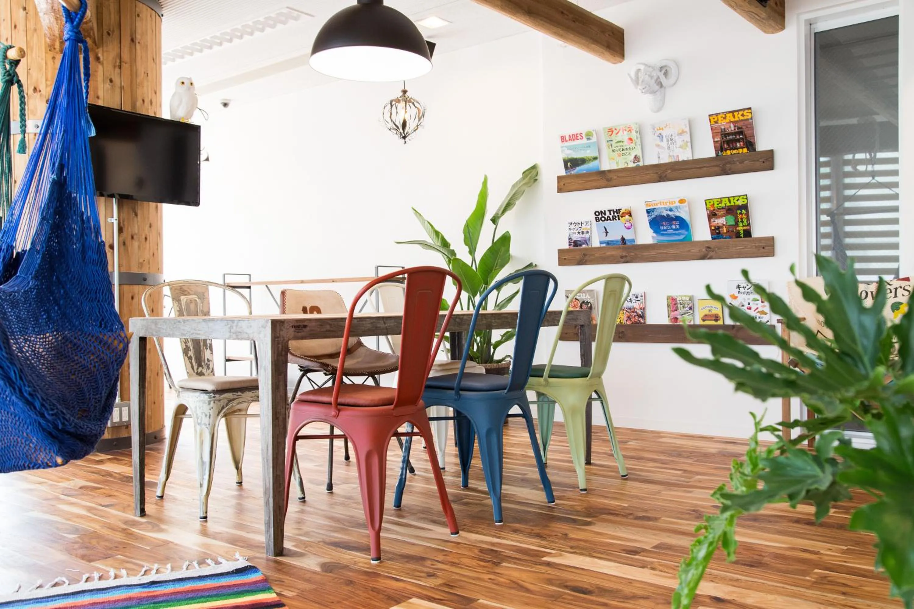 Communal lounge/ TV room in 365BASE outdoor hostel