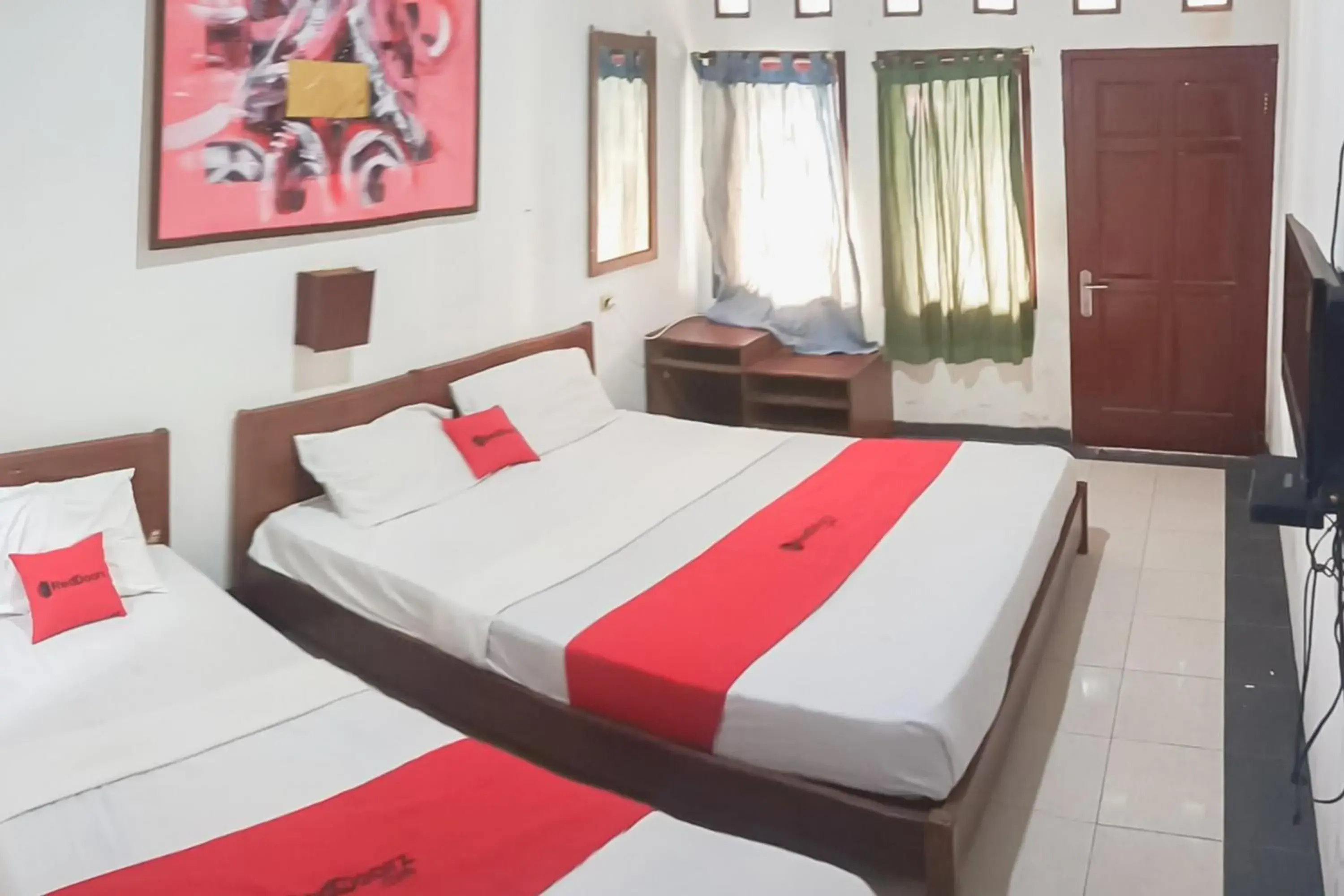Bed in RedDoorz Plus At Hotel Sofia Pangandaran Bed in RedDoorz Plus At Hotel Sofia Pangandaran