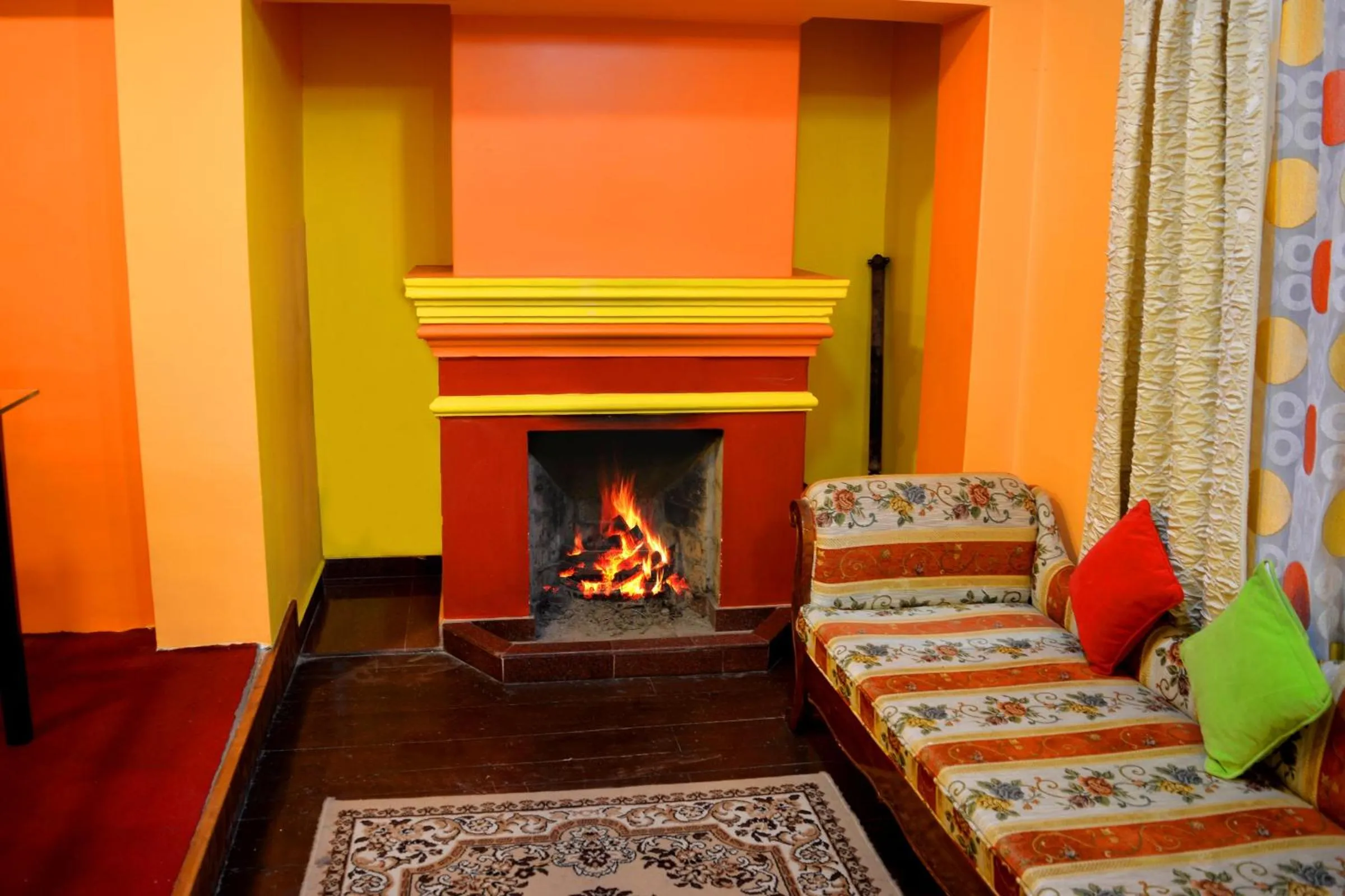 Area and facilities in Kashyap Kunj