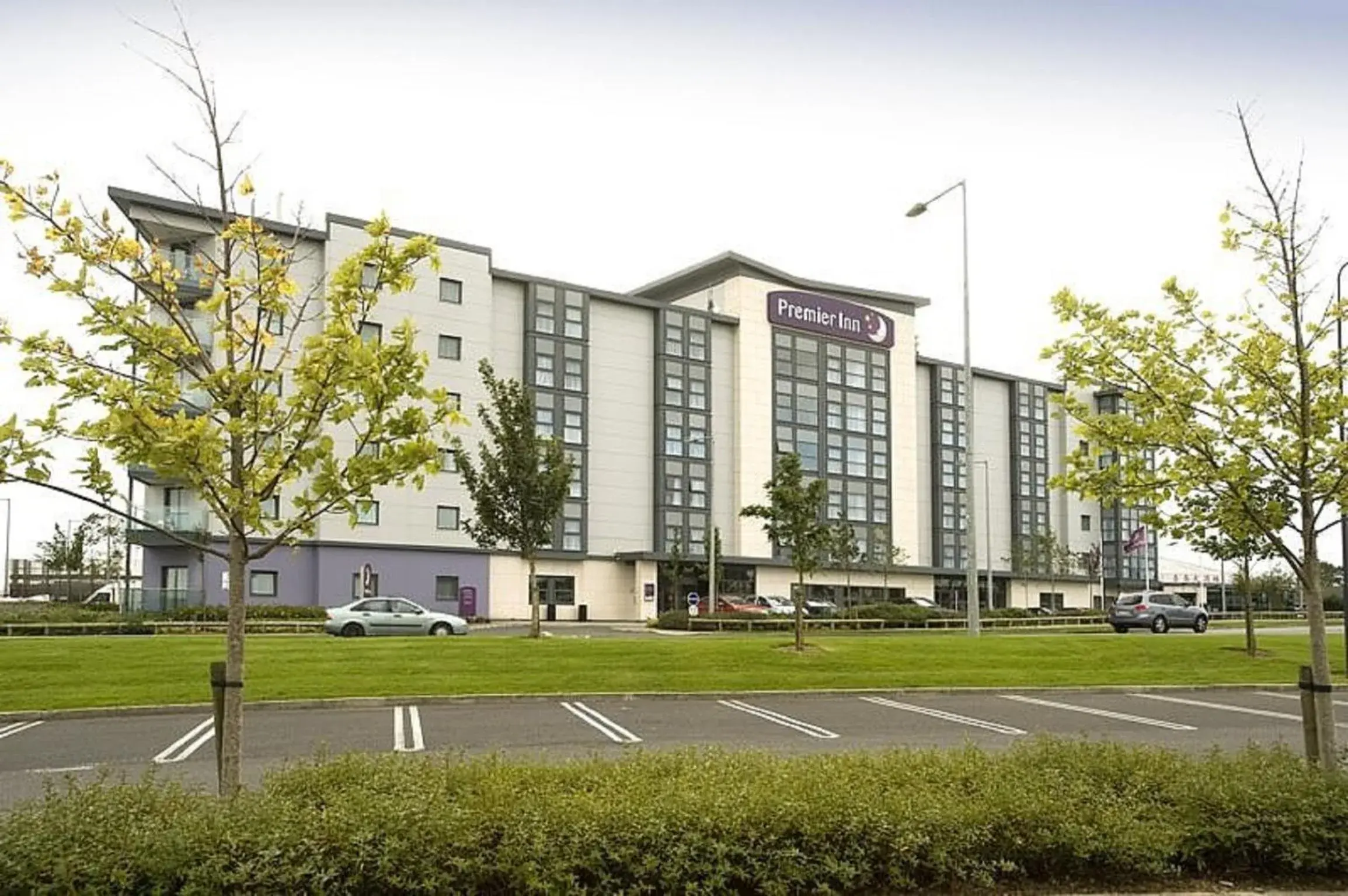 Facade/entrance in Premier Inn Dublin Airport Facade/entrance in Premier Inn Dublin Airport