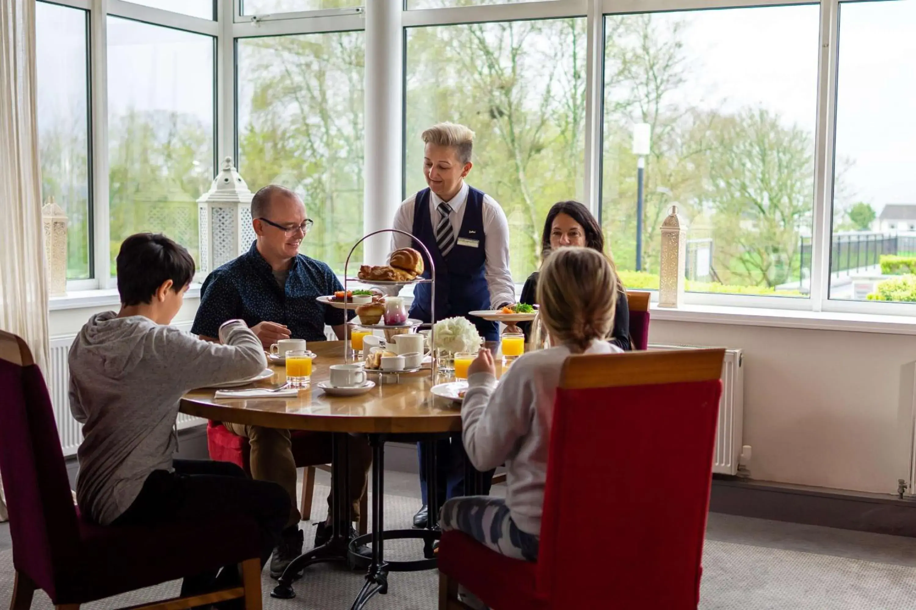 Lobby or reception in Radisson BLU Hotel & Spa, Sligo Lobby or reception in Radisson BLU Hotel & Spa, Sligo
