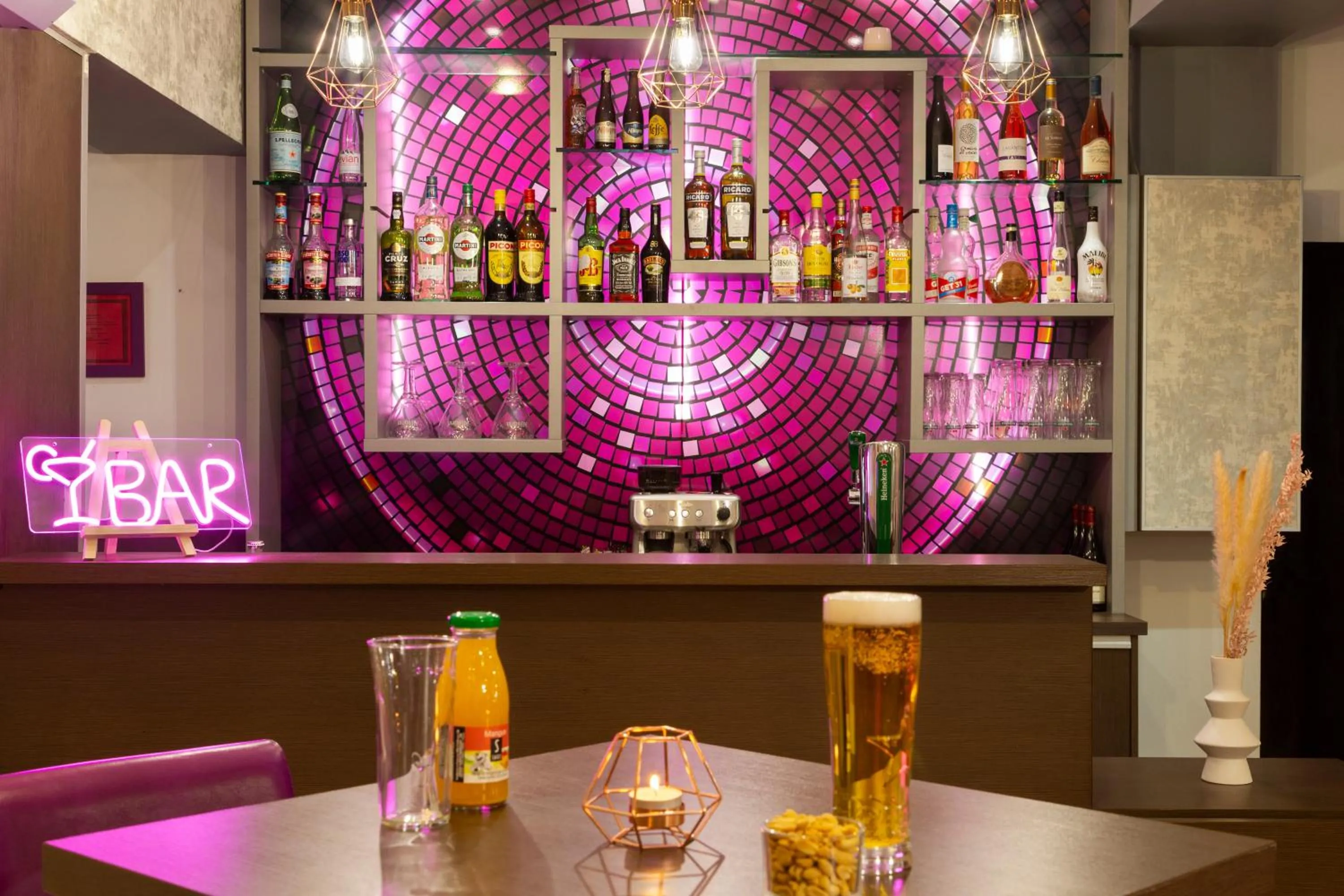 Property building in Comfort Hotel Orléans Olivet