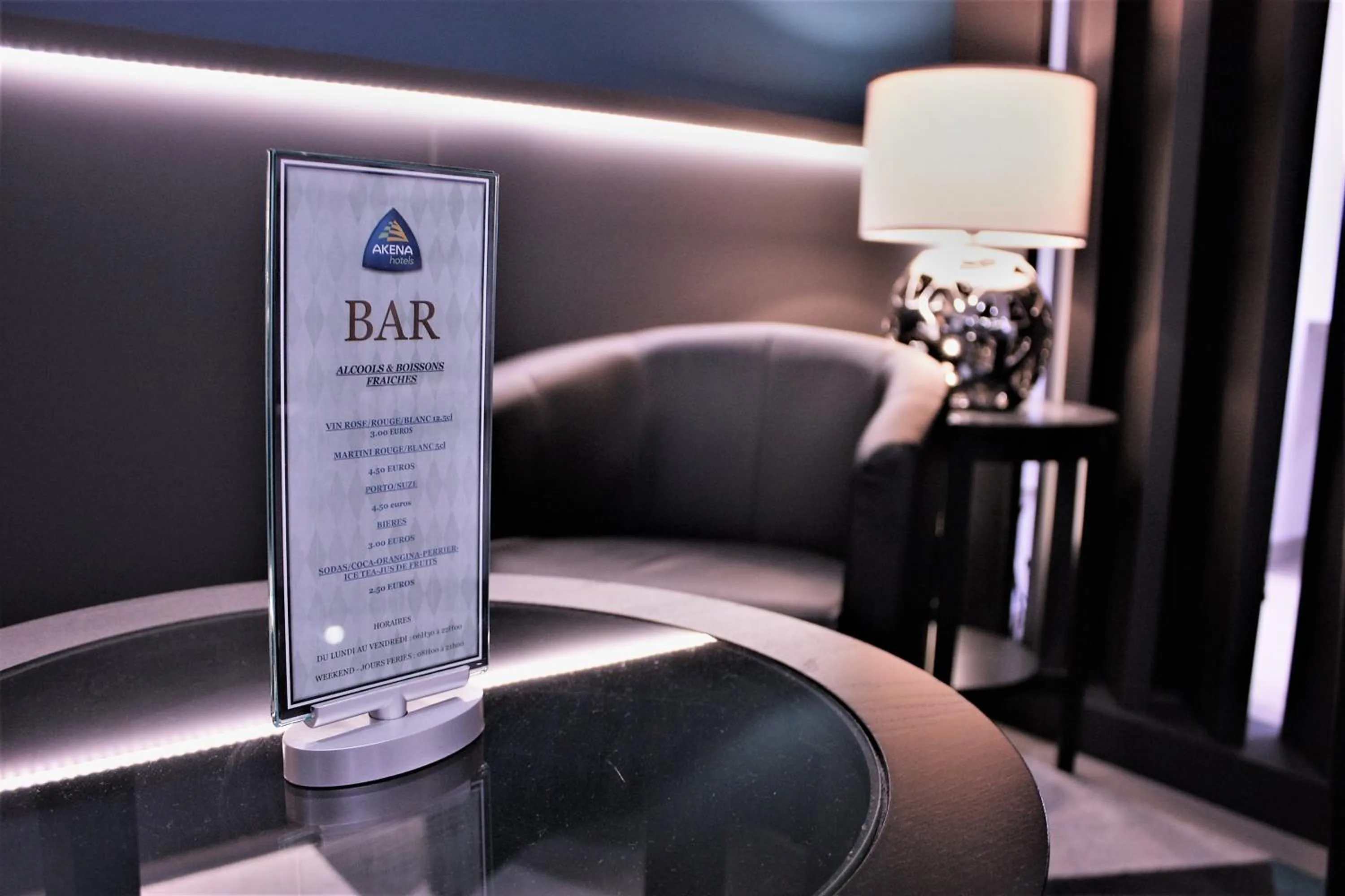 Living room in Hôtel AKENA Aéroport Charles de Gaulle - Saint Witz