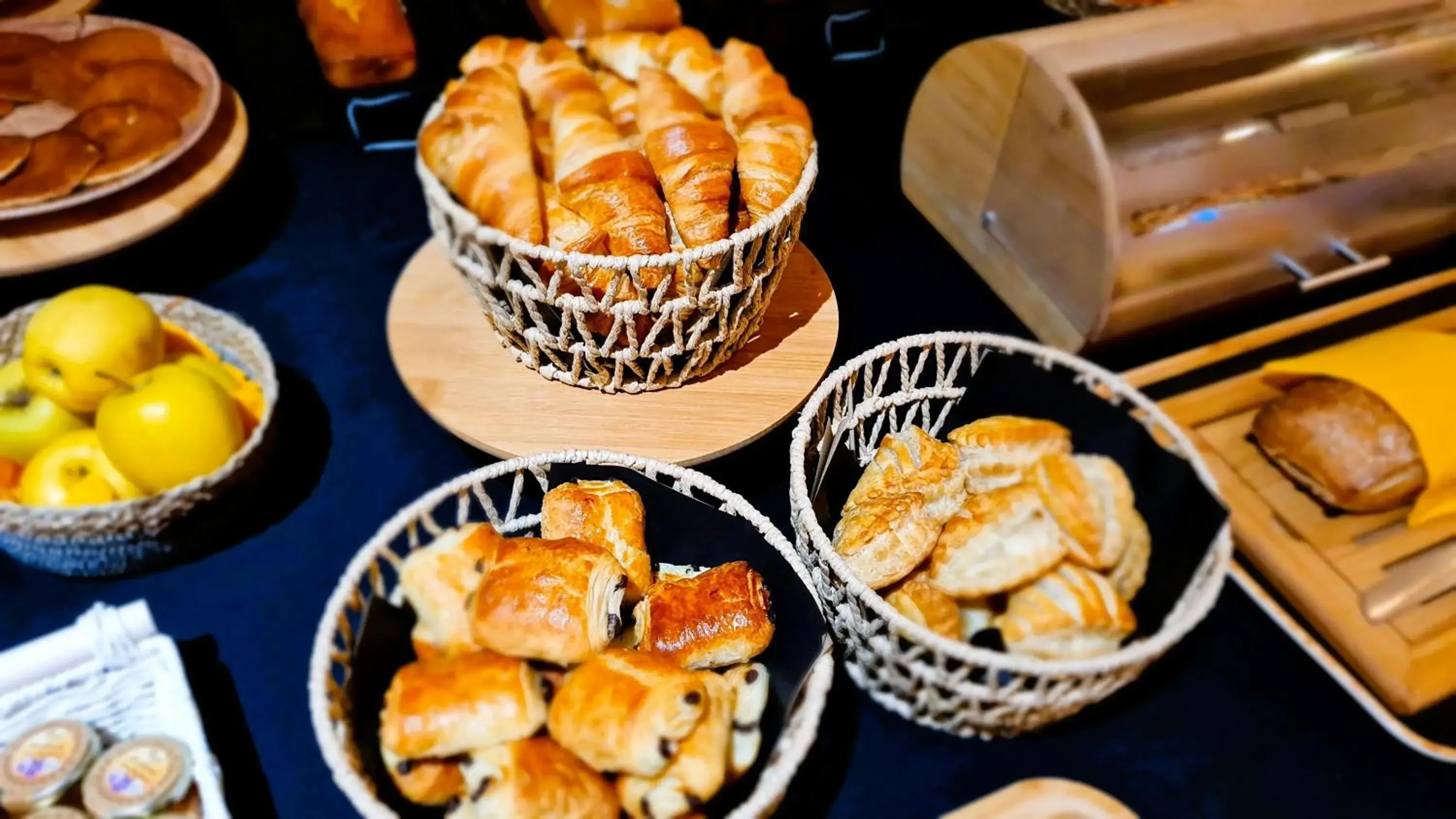 Breakfast in Hôtel & Résidence Octel Breakfast in Hôtel & Résidence Octel