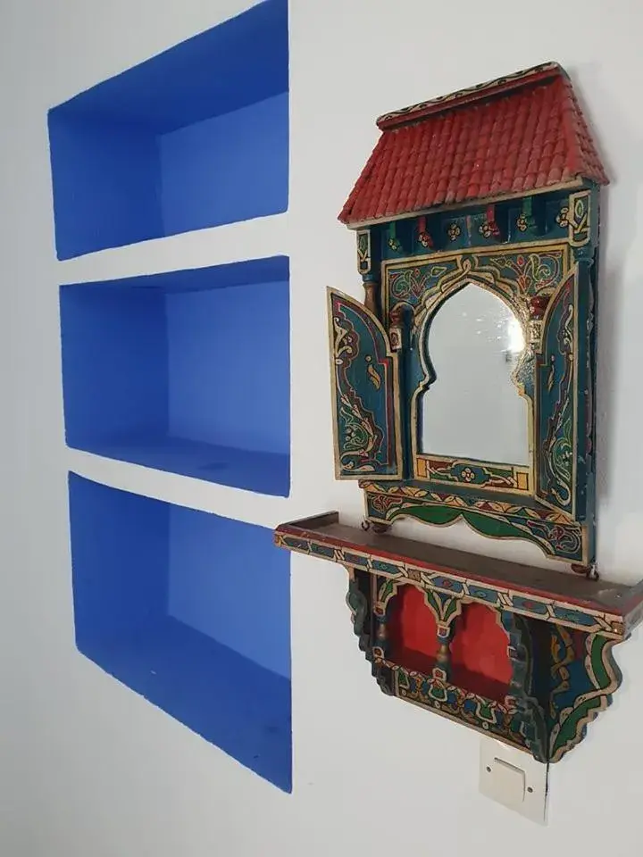 Single Room with Shared Shower and Toilet in Hotel Ouarzazate Single Room with Shared Shower and Toilet in Hotel Ouarzazate