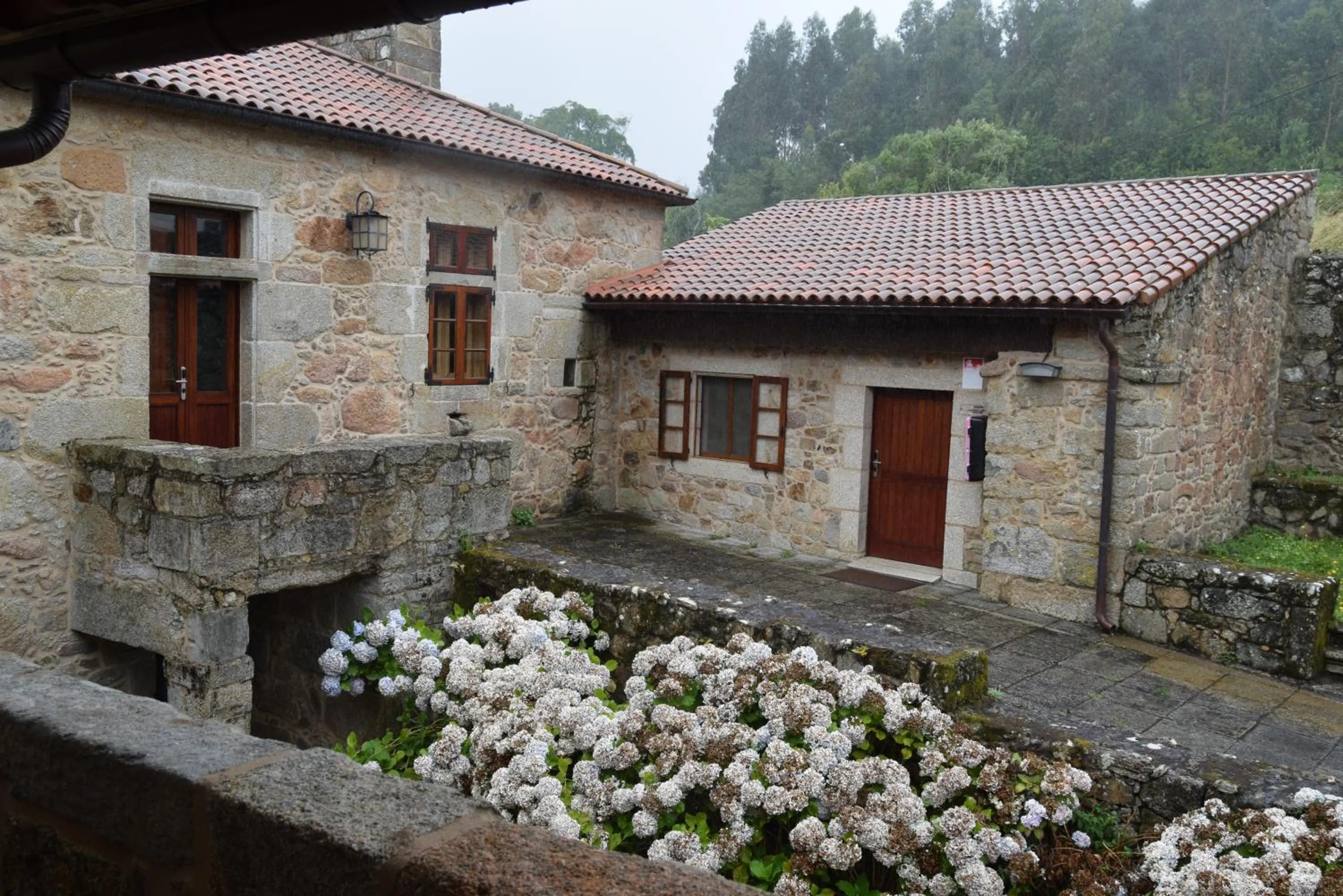 Property building in Monasterio de Moraime