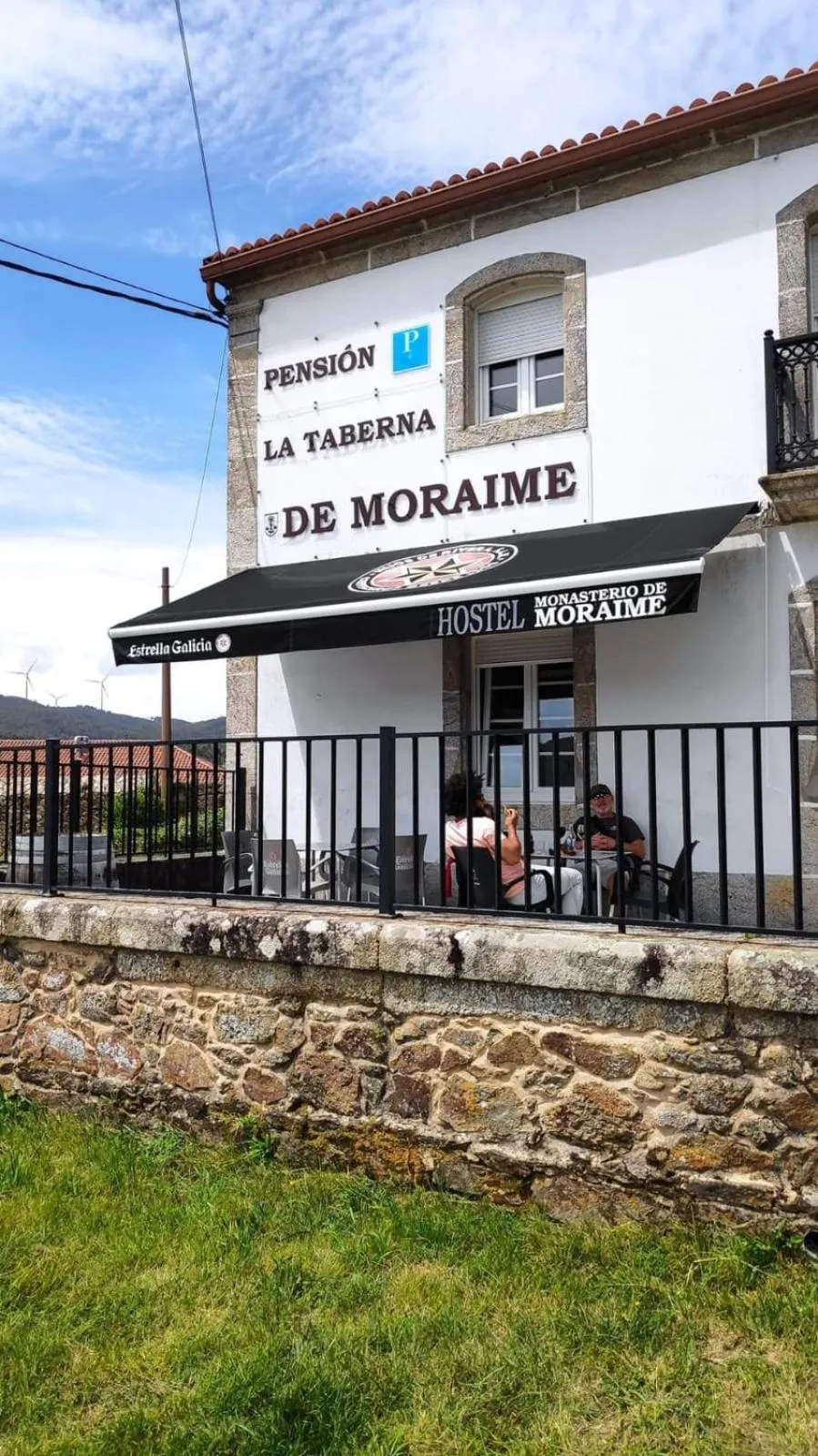 Restaurant/places to eat in Monasterio de Moraime