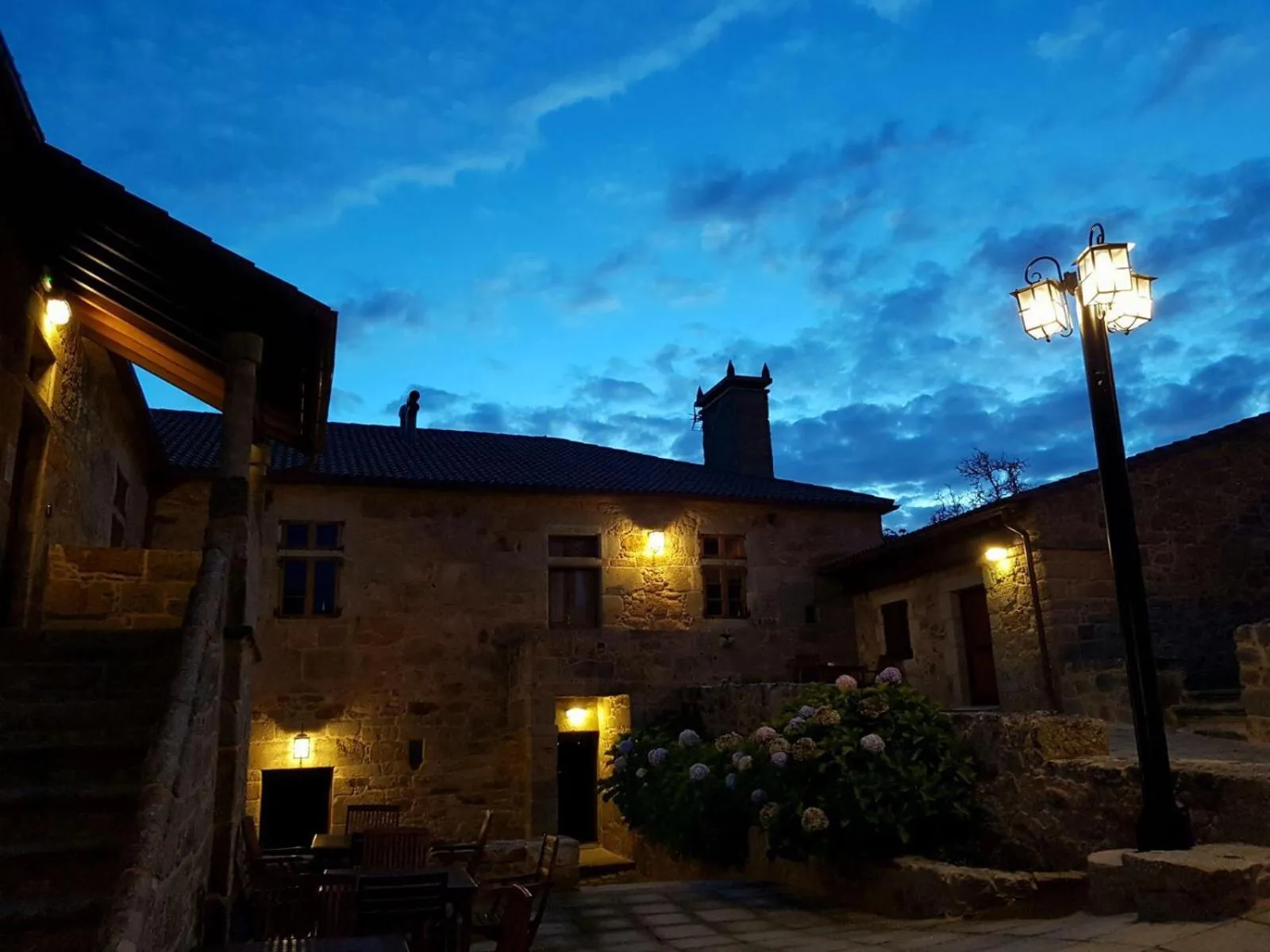 Property building in Monasterio de Moraime