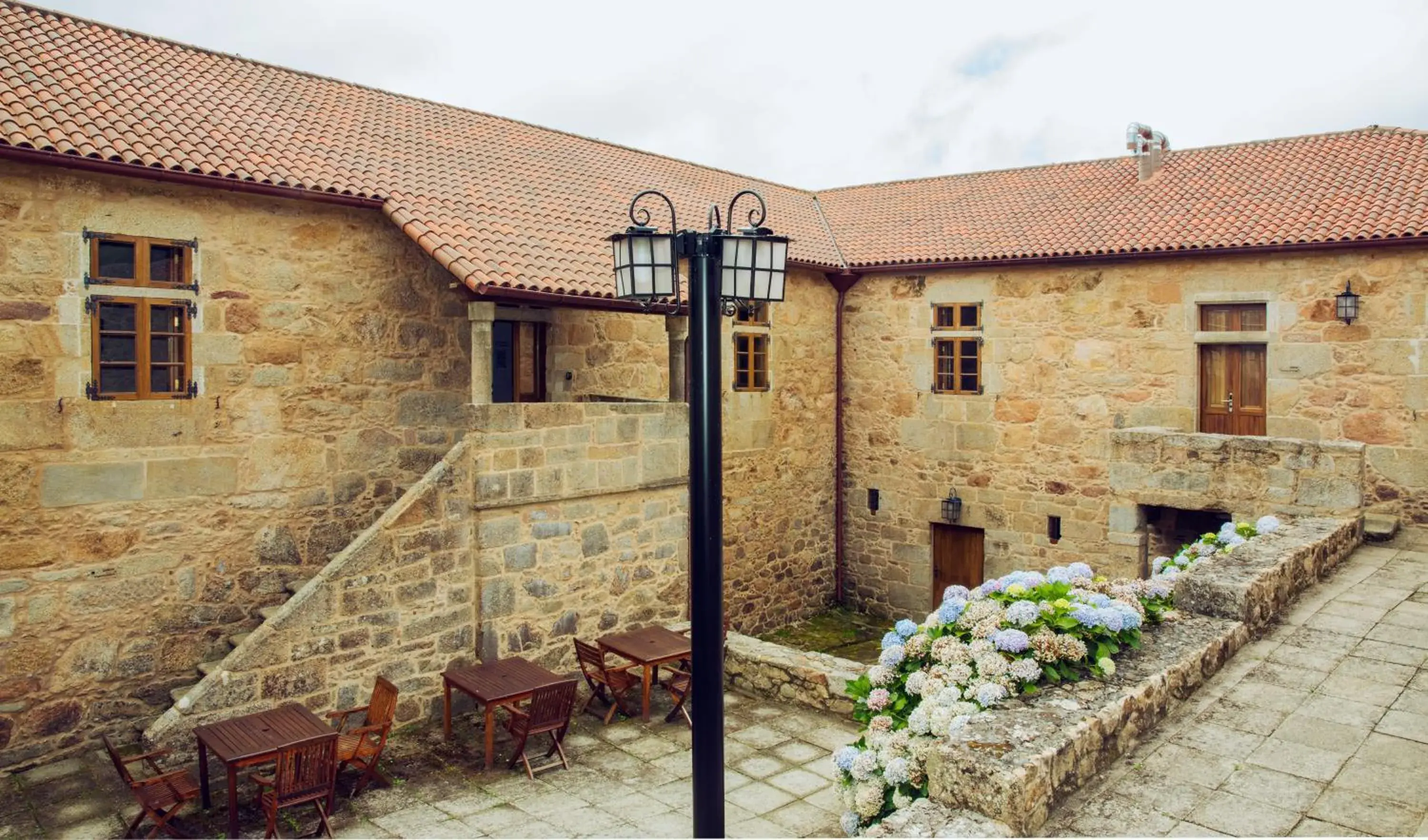 Property building in Monasterio de Moraime Property building in Monasterio de Moraime