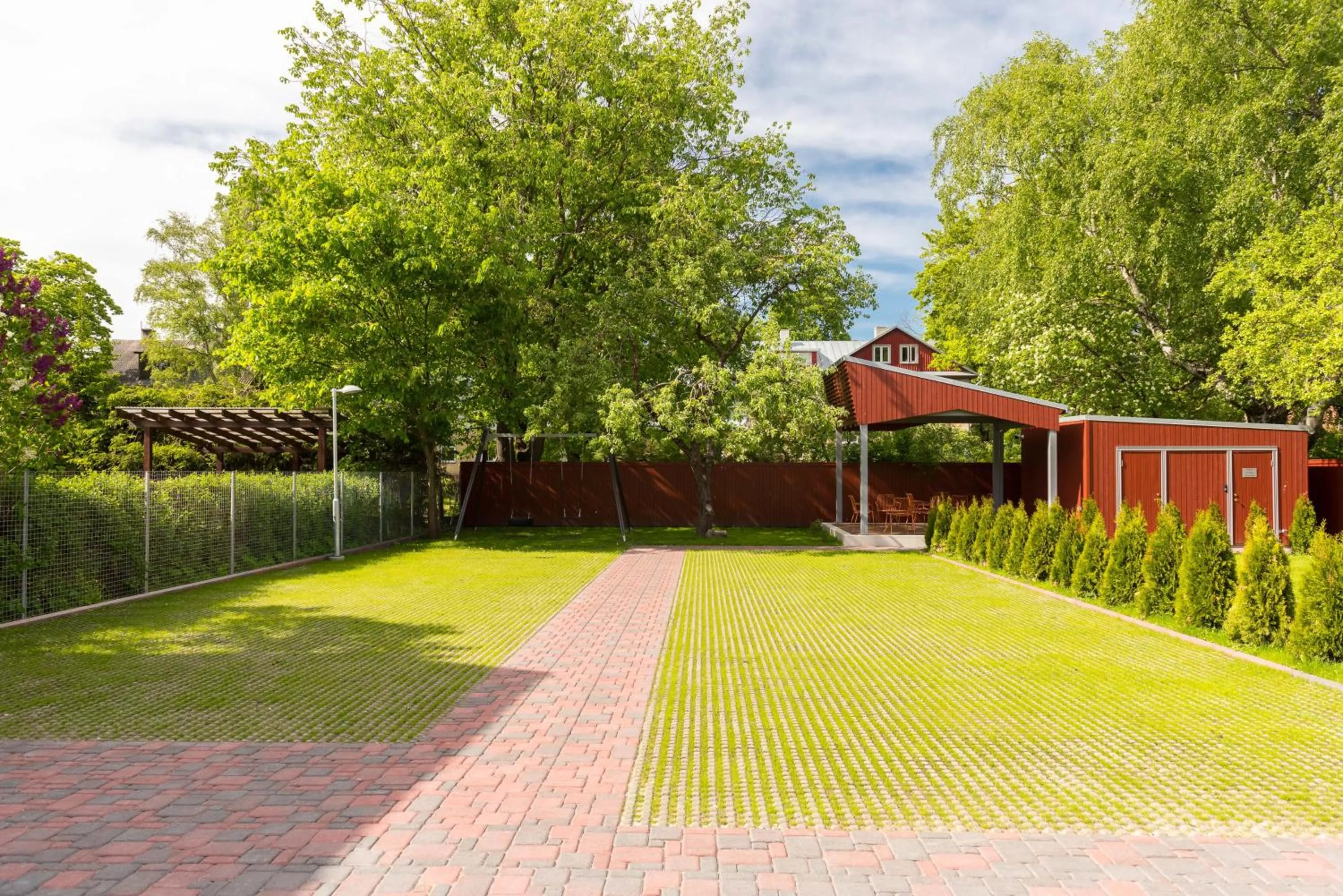 Garden in Tallinn Apartment Hotel - No Contact Check In