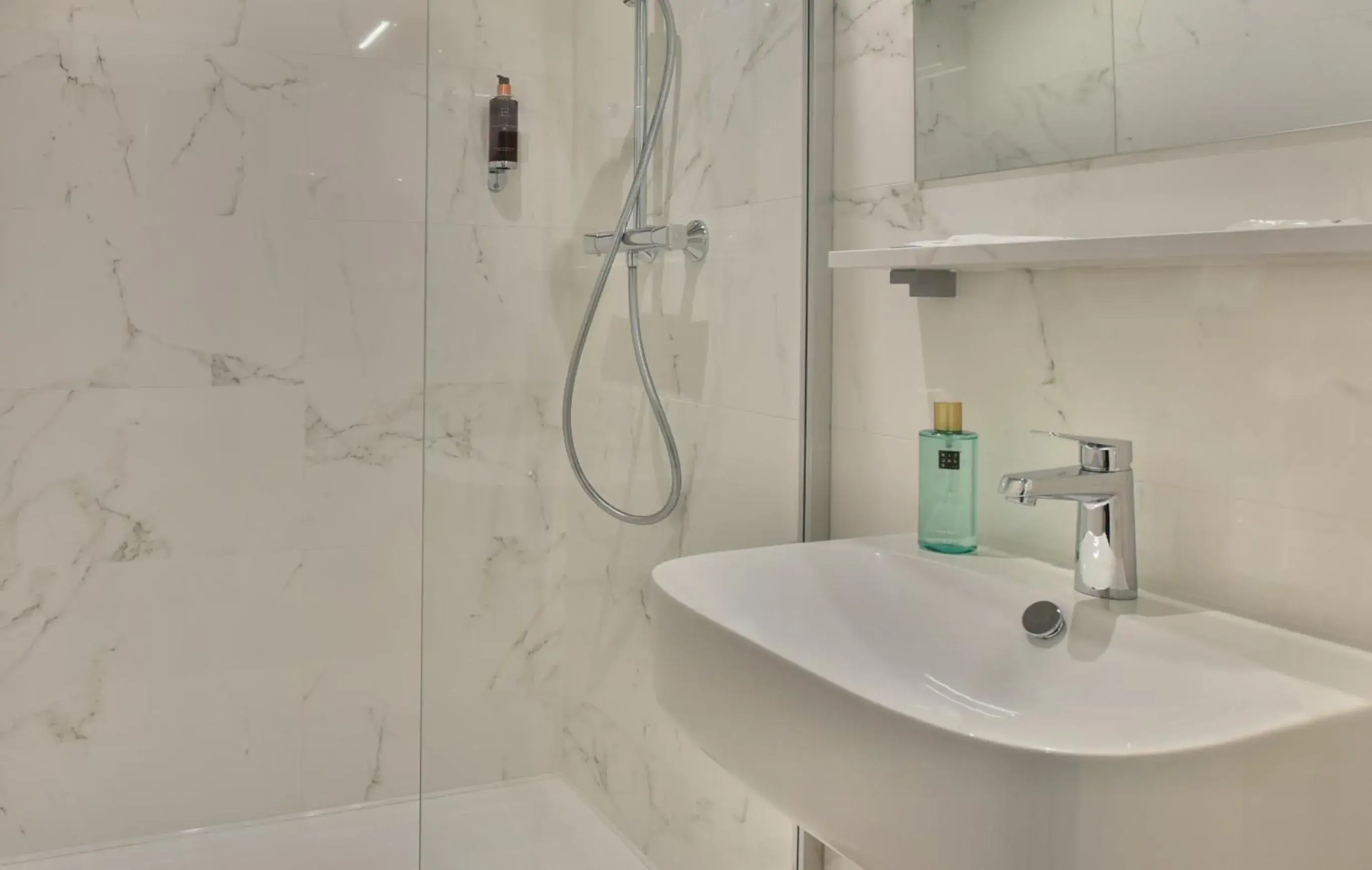 Twin Room in Hôtel Escale Oceania Lorient Twin Room in Hôtel Escale Oceania Lorient