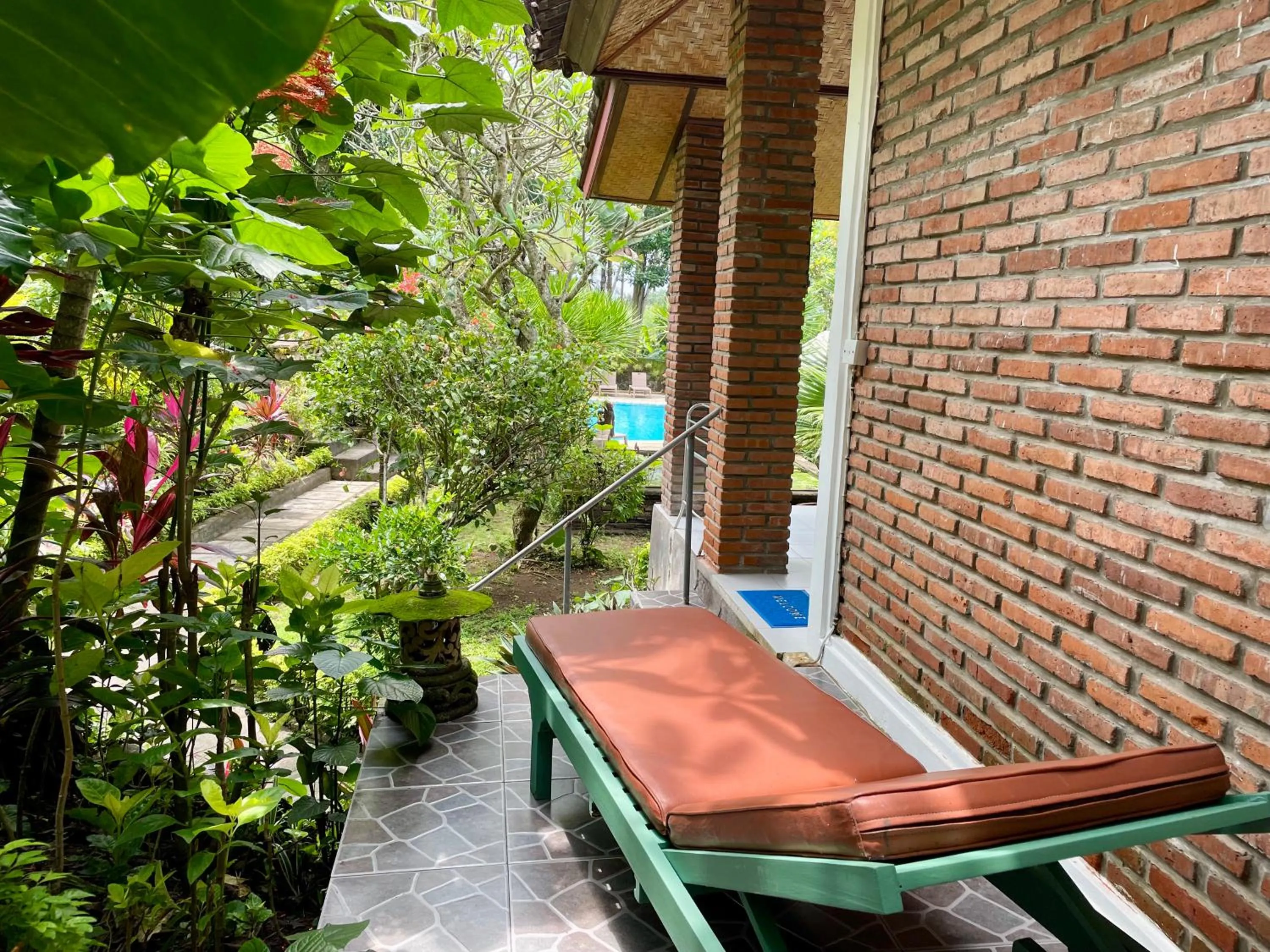 Spring in Dasa Wana - DW Jungle Resort - Candidasa