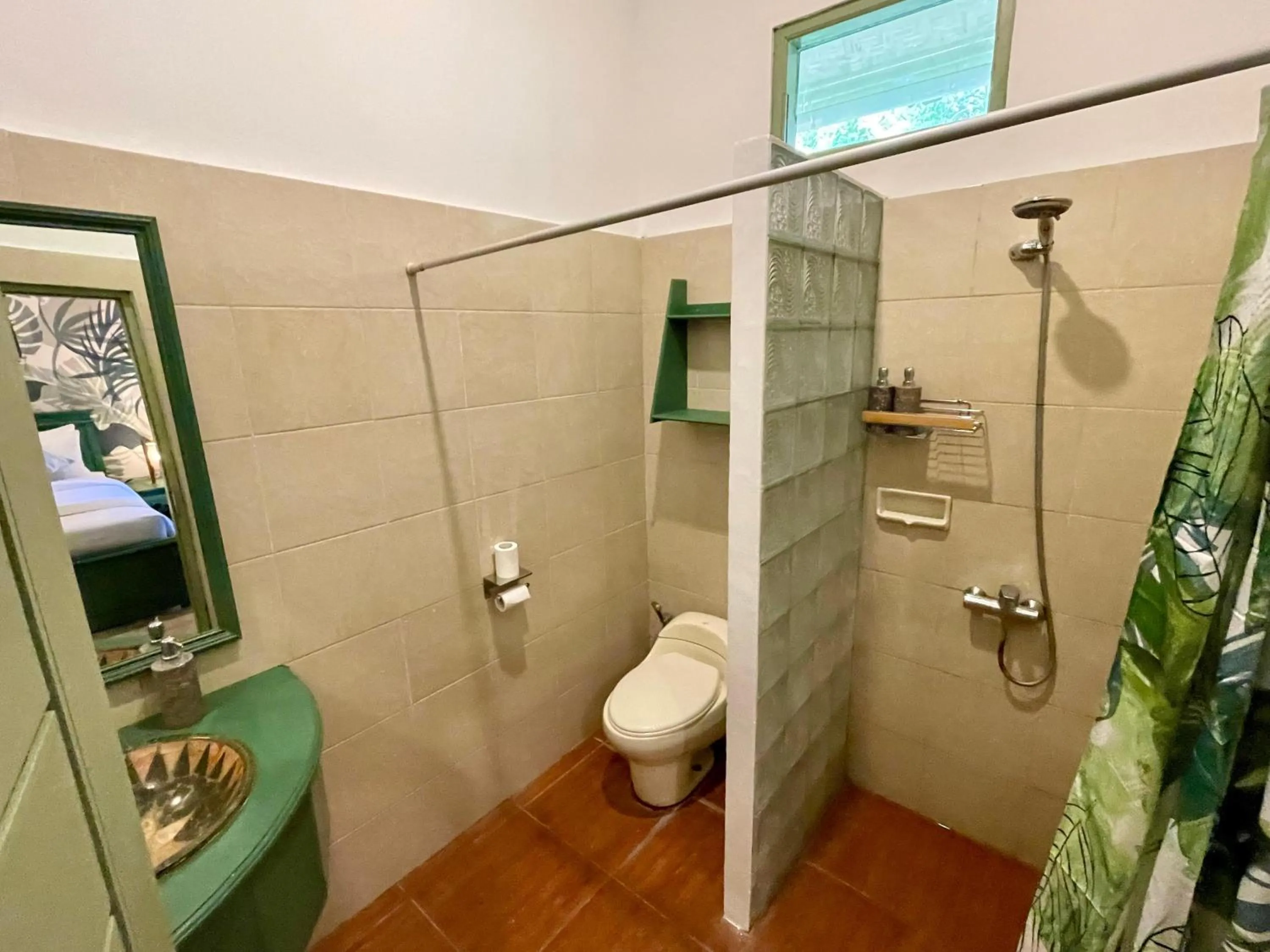 Shower in Dasa Wana - DW Jungle Resort - Candidasa