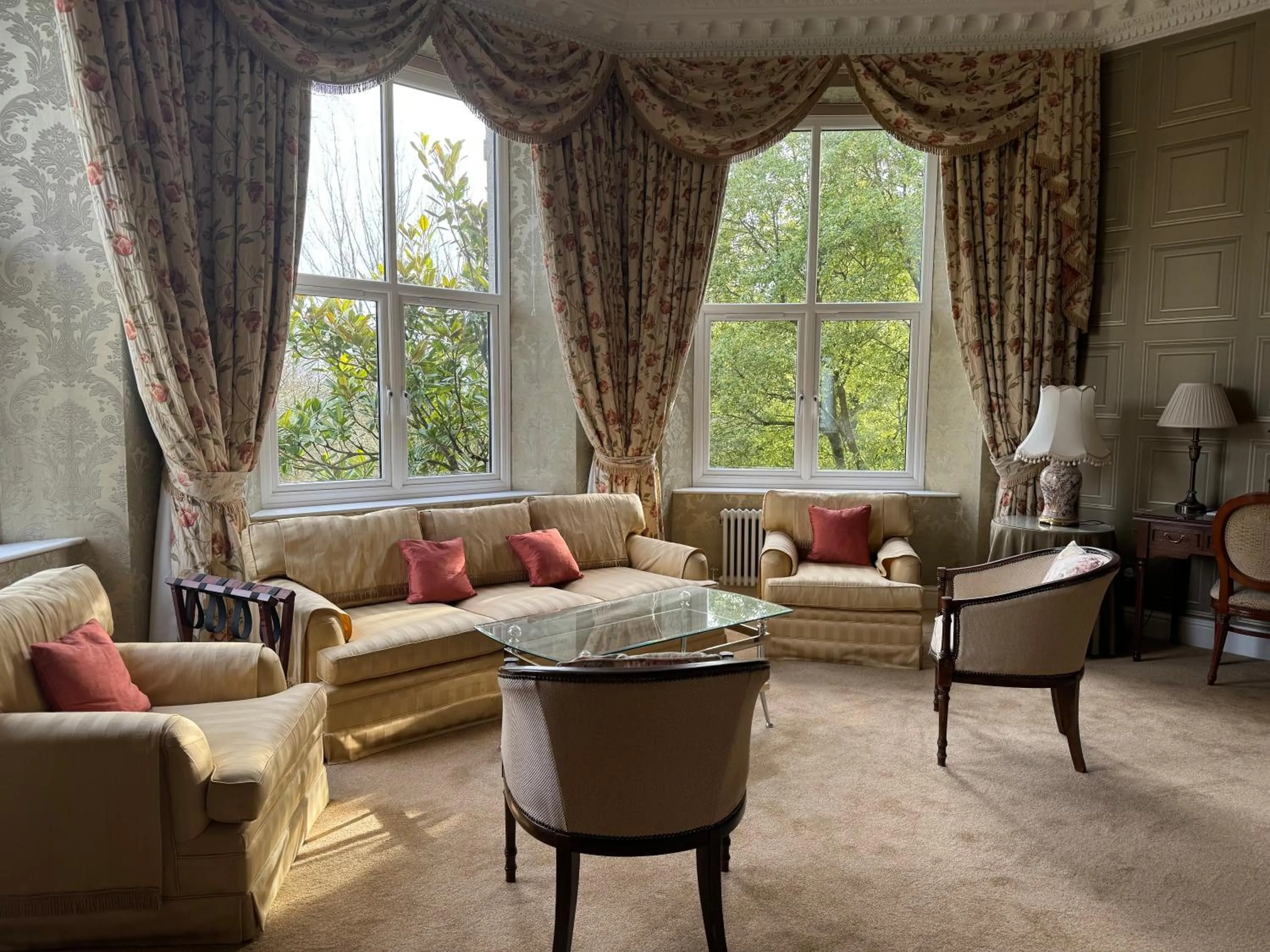 Seating area in Tre-Ysgawen Hall & Spa