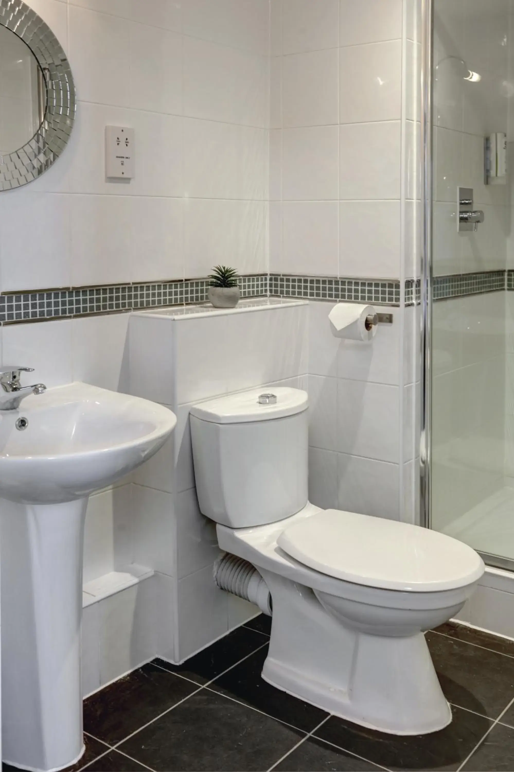 Shower, Bathroom in Sure Hotel by Best Western Aberdeen
