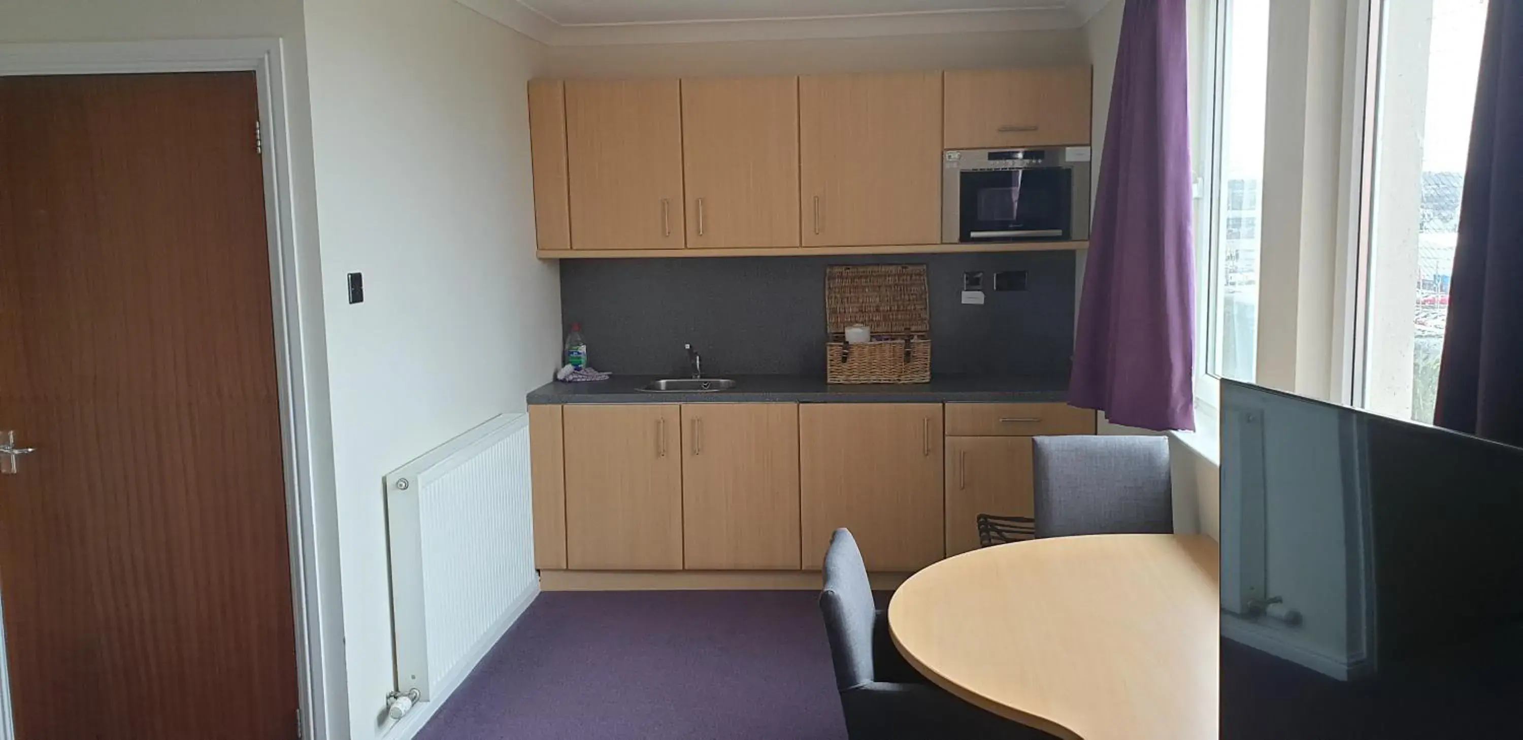 Kitchen/Kitchenette in Sure Hotel by Best Western Aberdeen