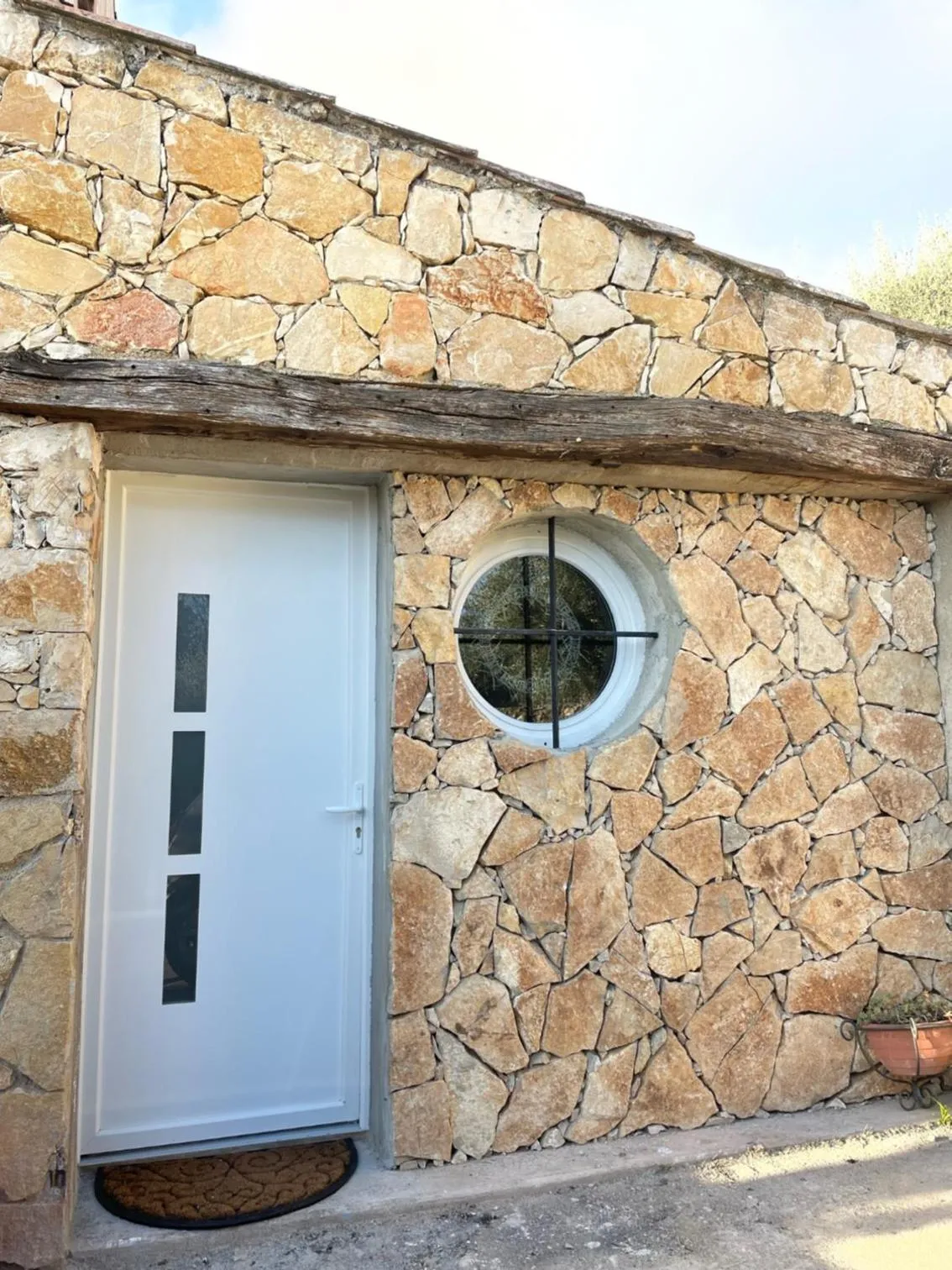 Facade/entrance in Lou Candelou