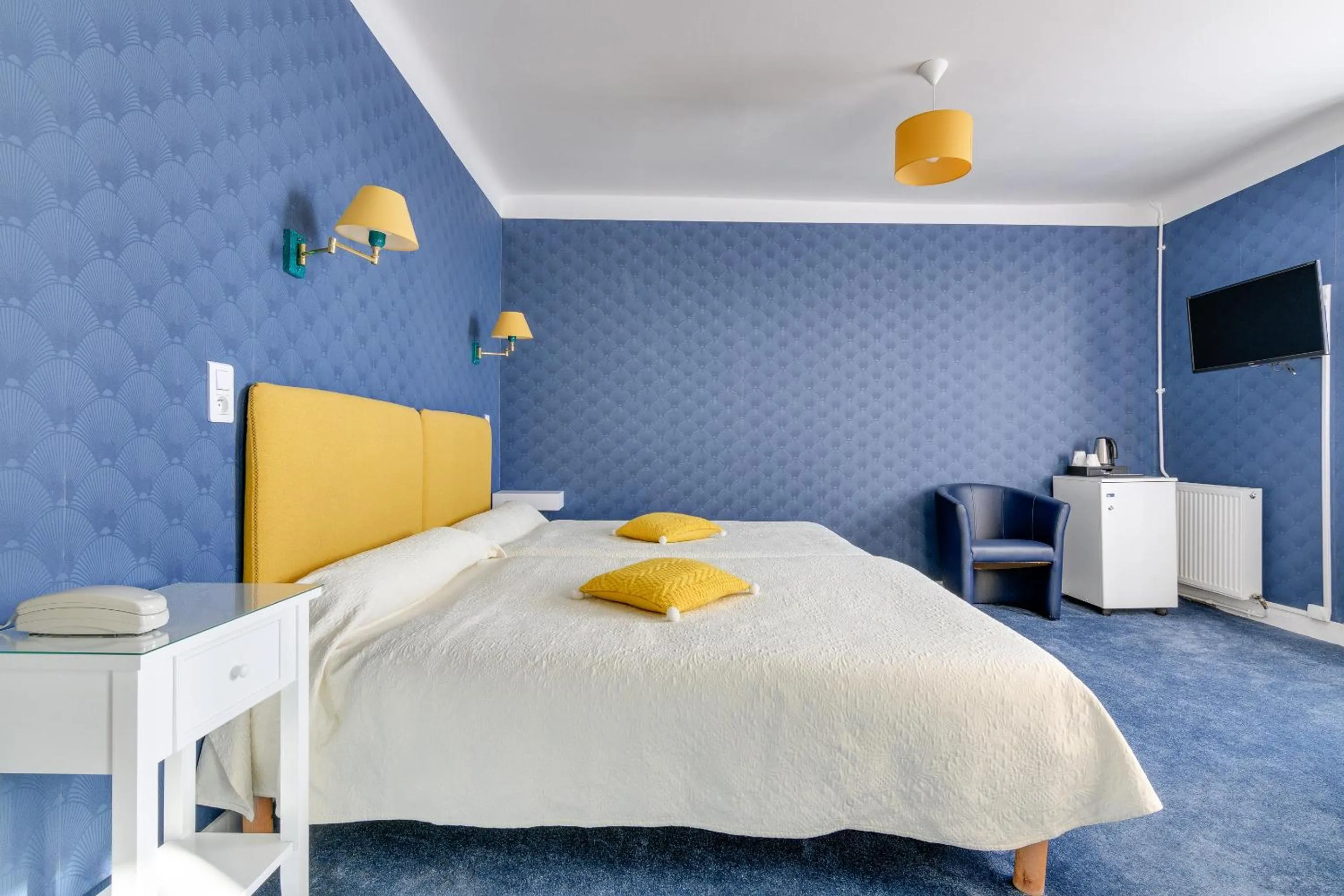 Bed in Hôtel Henri IV