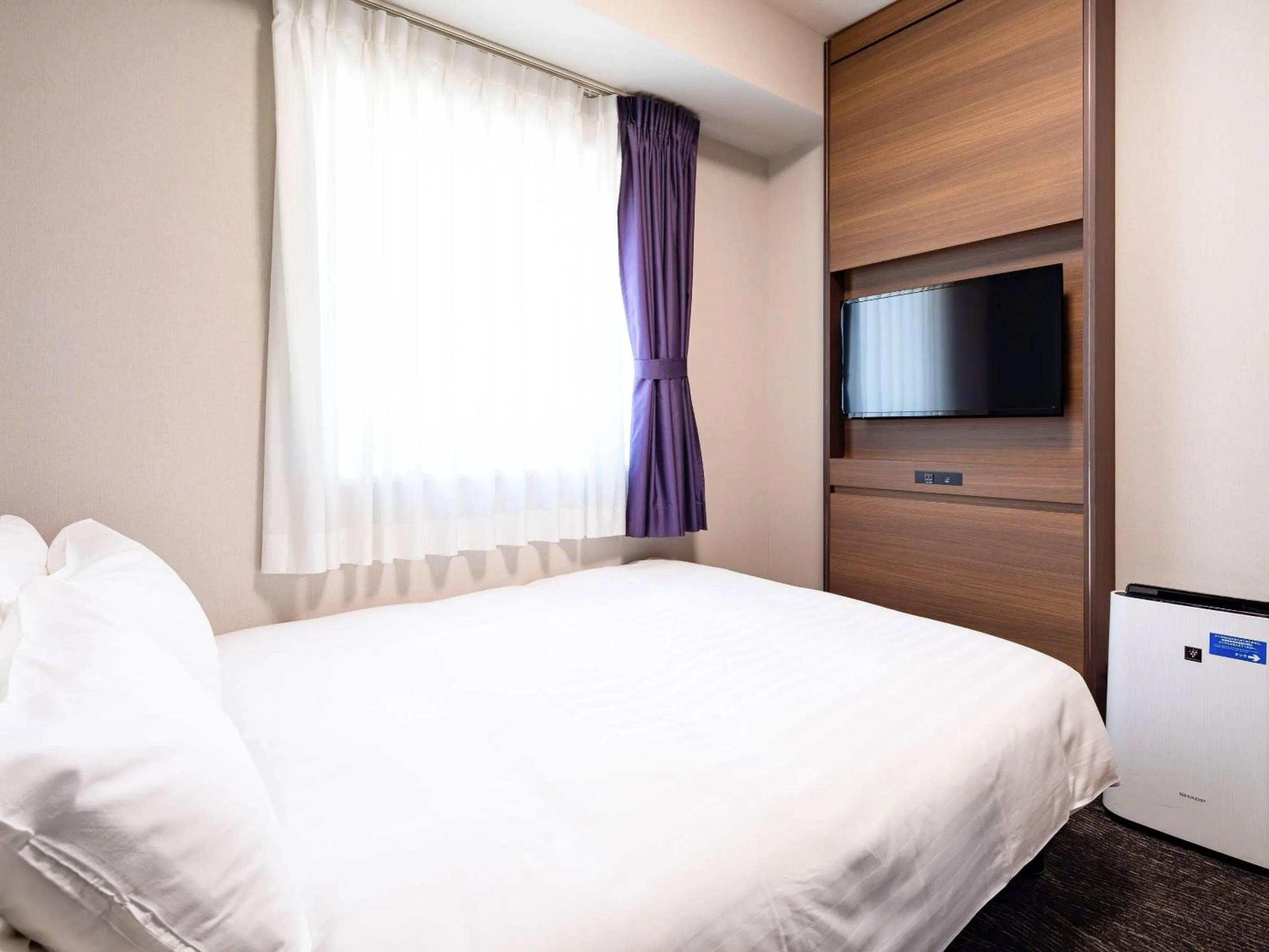 Bedroom, Bed in Comfort Hotel ERA Tokyo Higashi Kanda