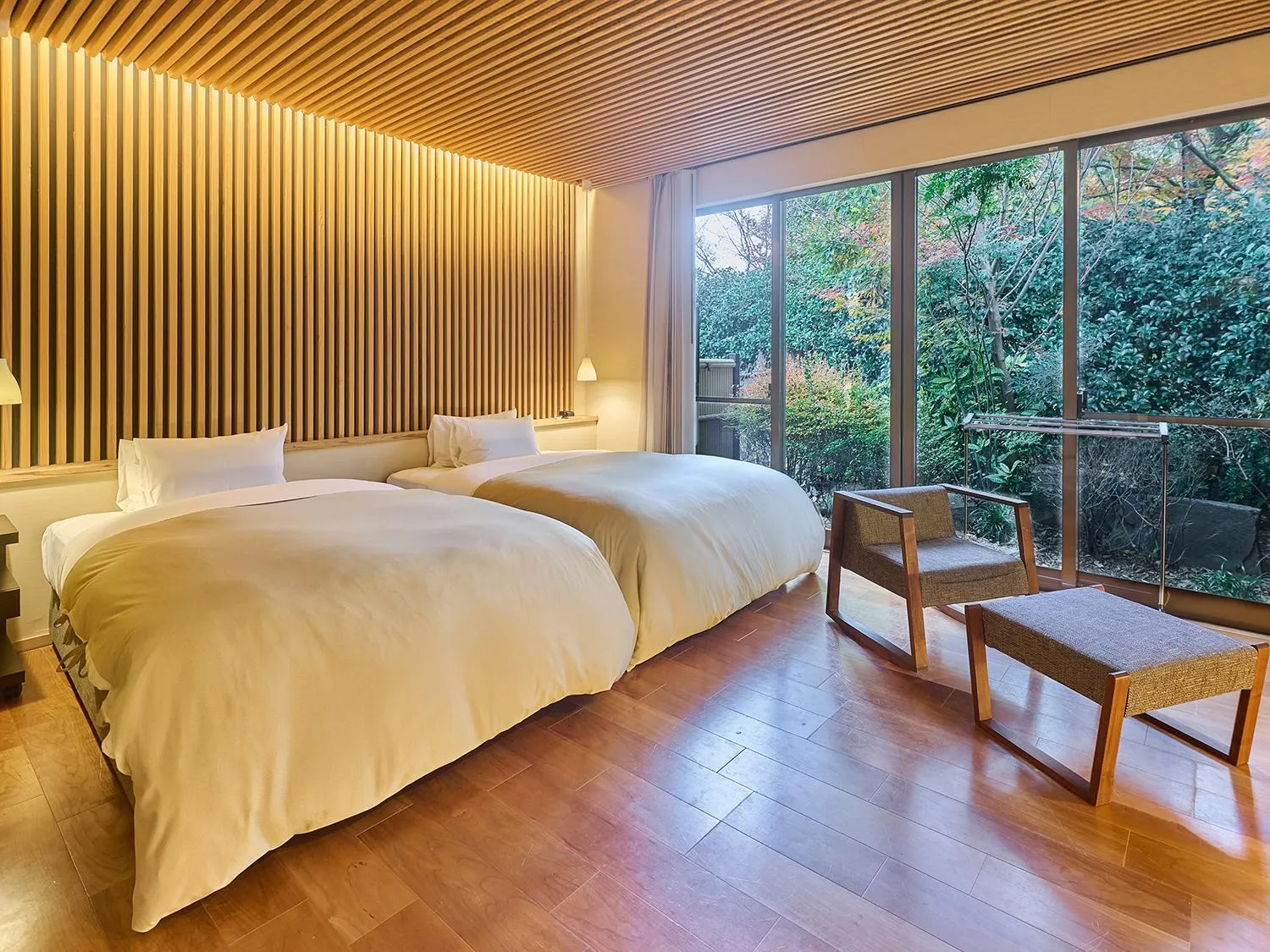 Photo of the whole room, Bed in Chikurakutei