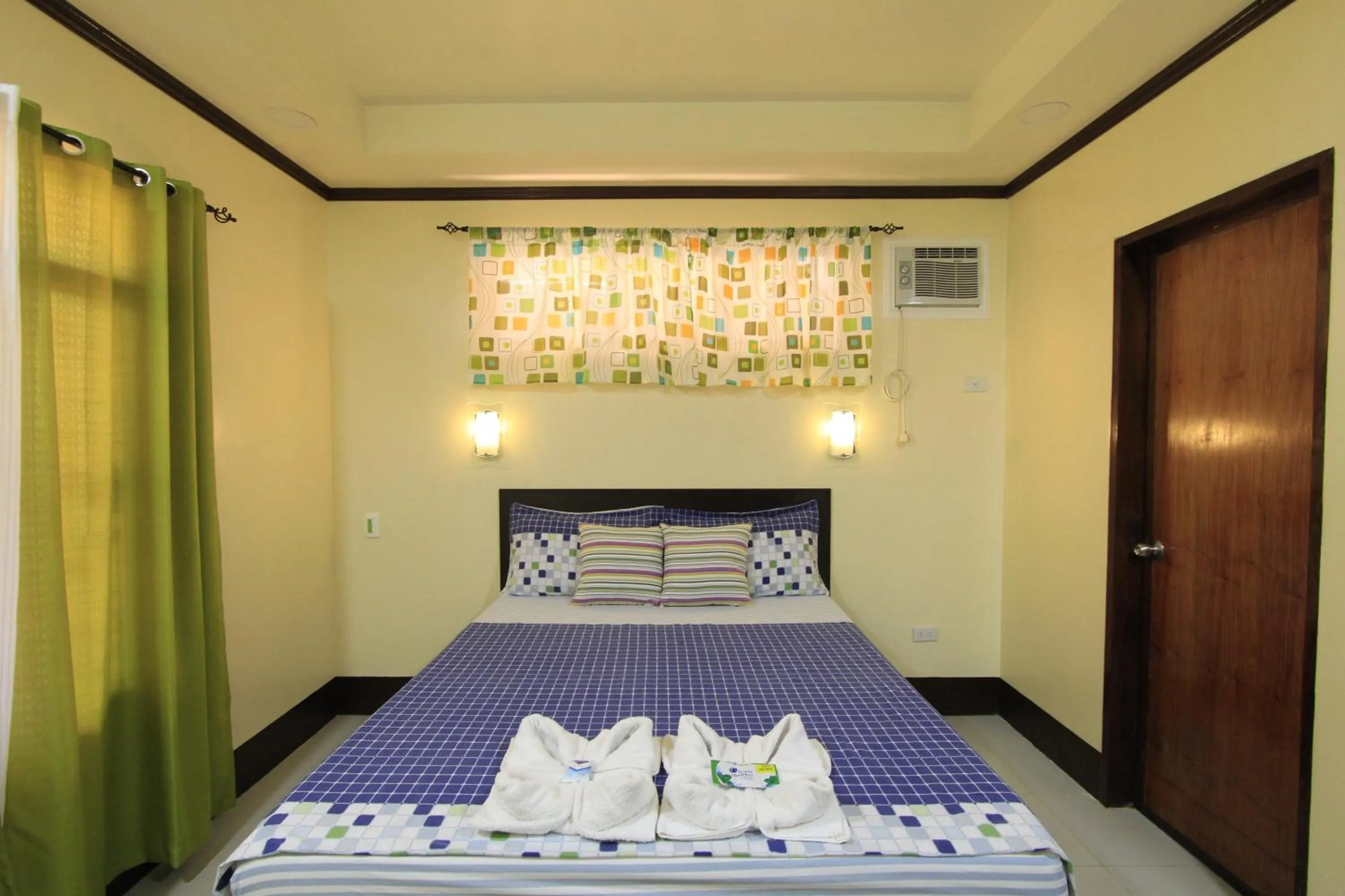 Bed in Aquilah Homestay Inn