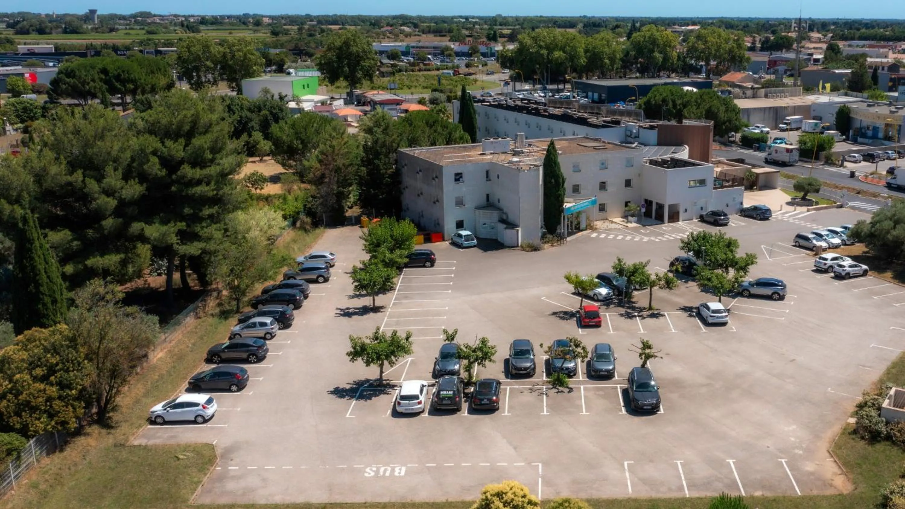 Parking in Kyriad Montpellier Est - Lunel