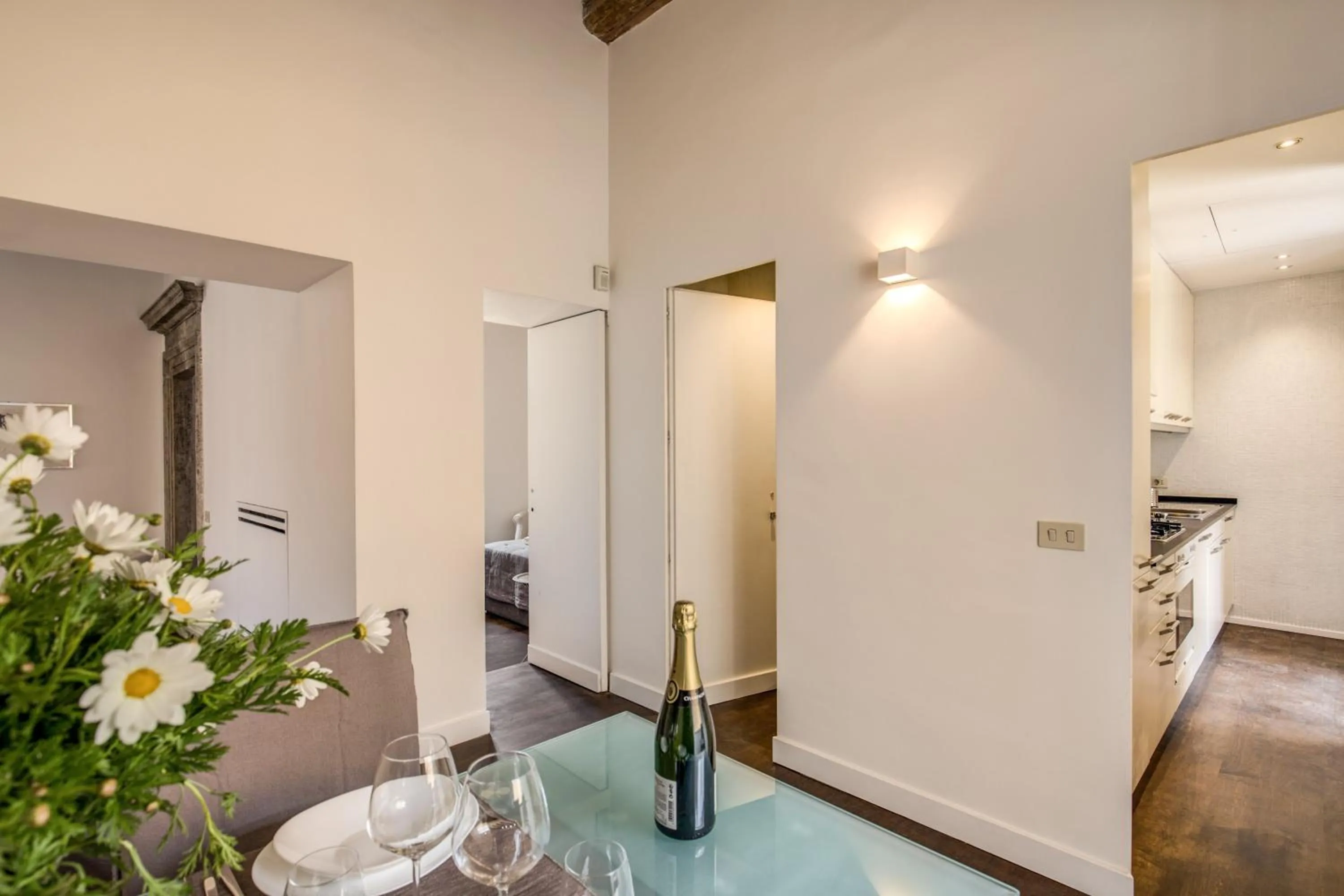 Piazza Farnese exclusive view 2 bedroom en suite