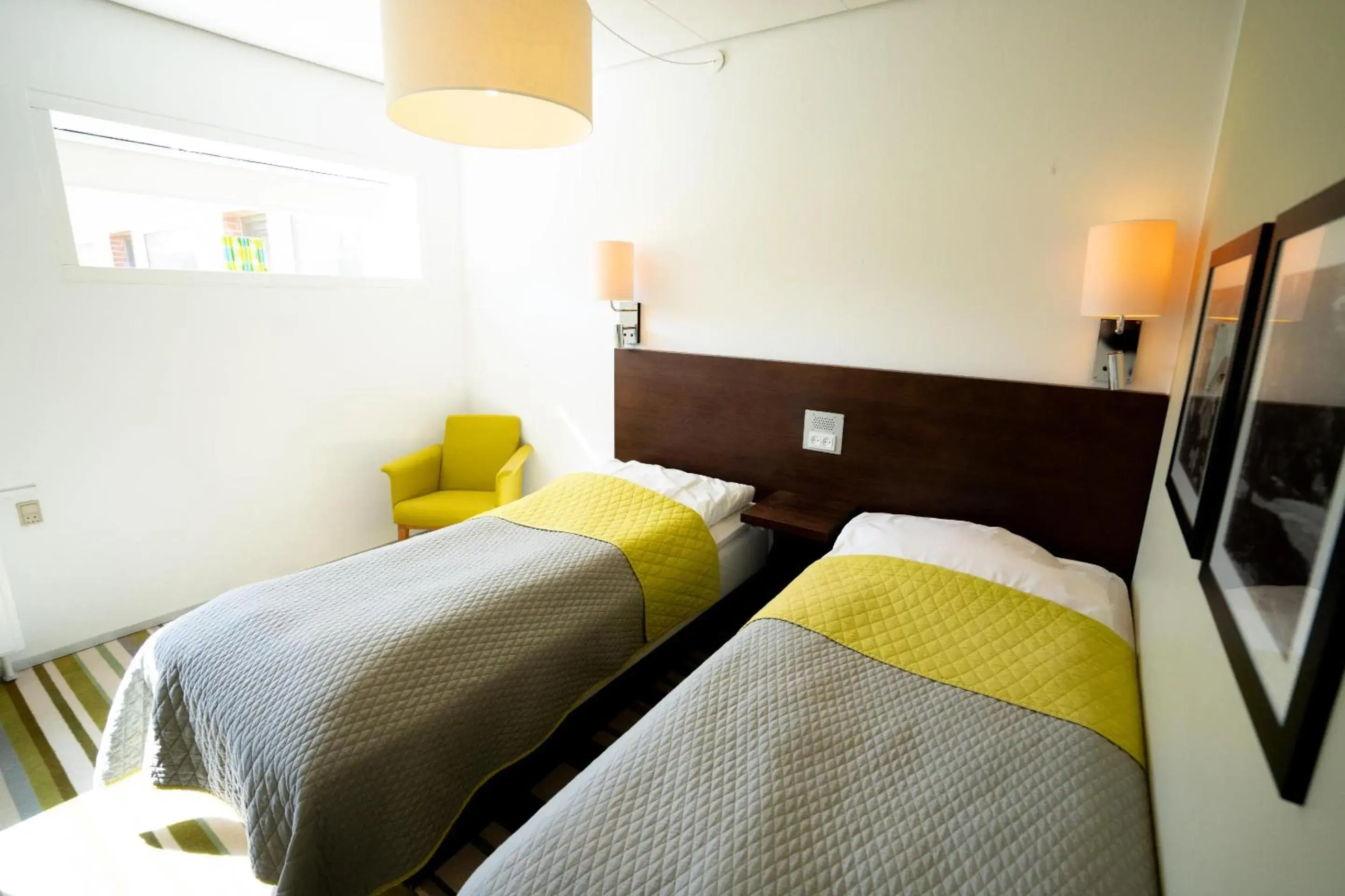 Standard Twin Room in Bymose Hegn Hotel & Kursuscenter Standard Twin Room in Bymose Hegn Hotel & Kursuscenter