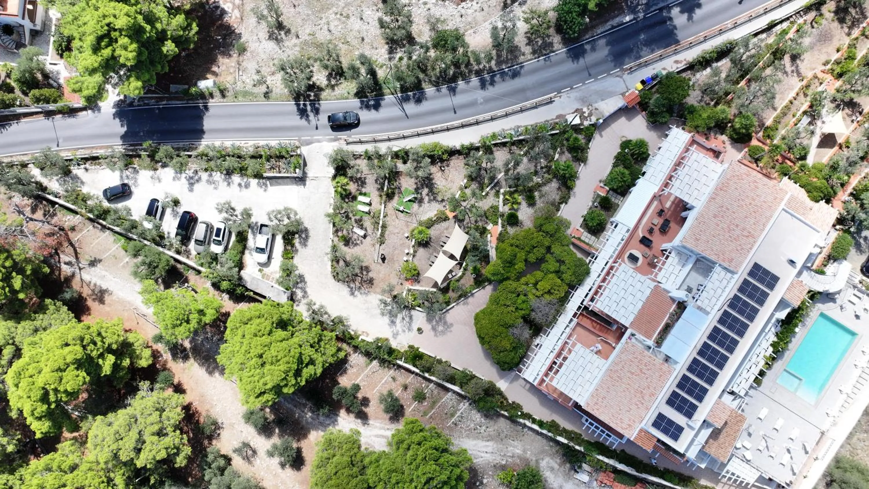 Property building in Maison Marie