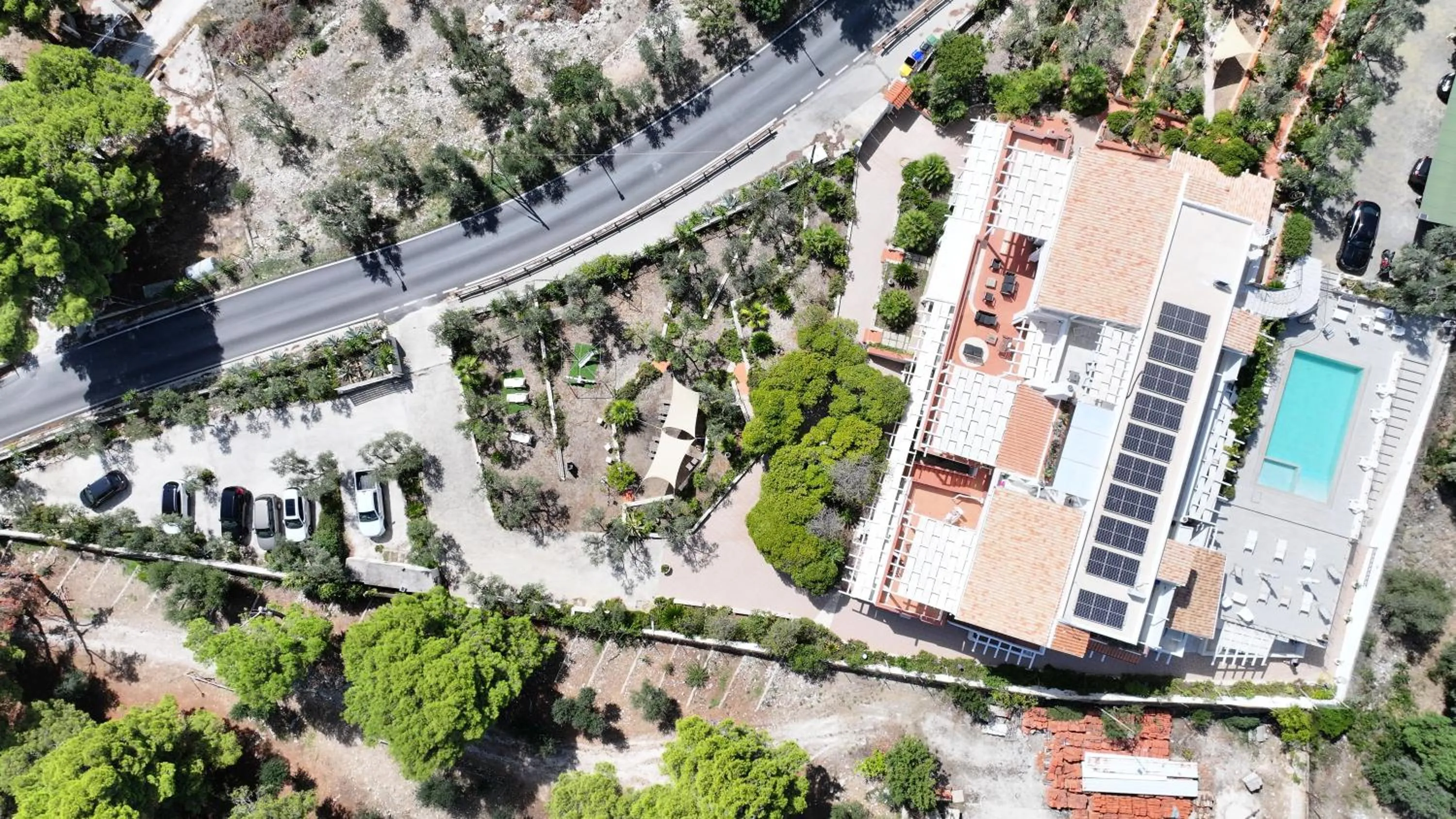 Property building in Maison Marie