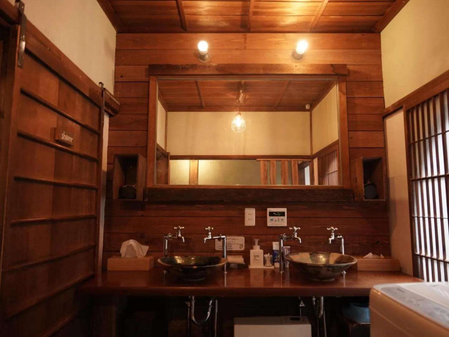 Bathroom in Taketa Ekimae Hostel cue