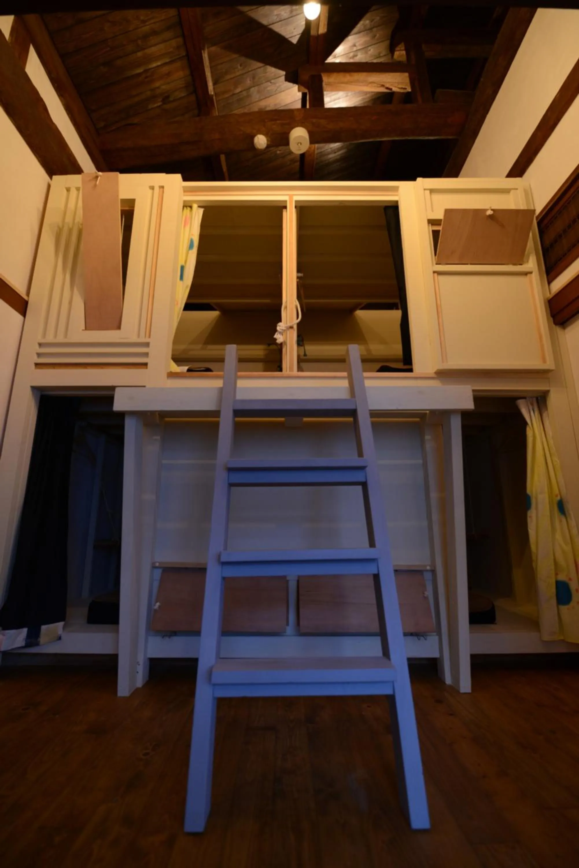 Photo of the whole room in Taketa Ekimae Hostel cue