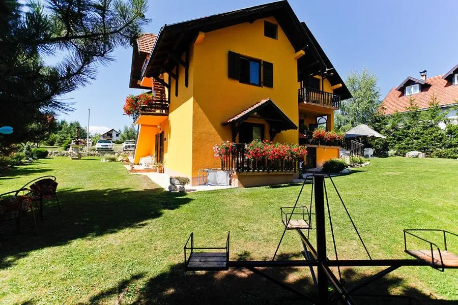 Apartments Milena Zlatibor - Dvorište & Parking