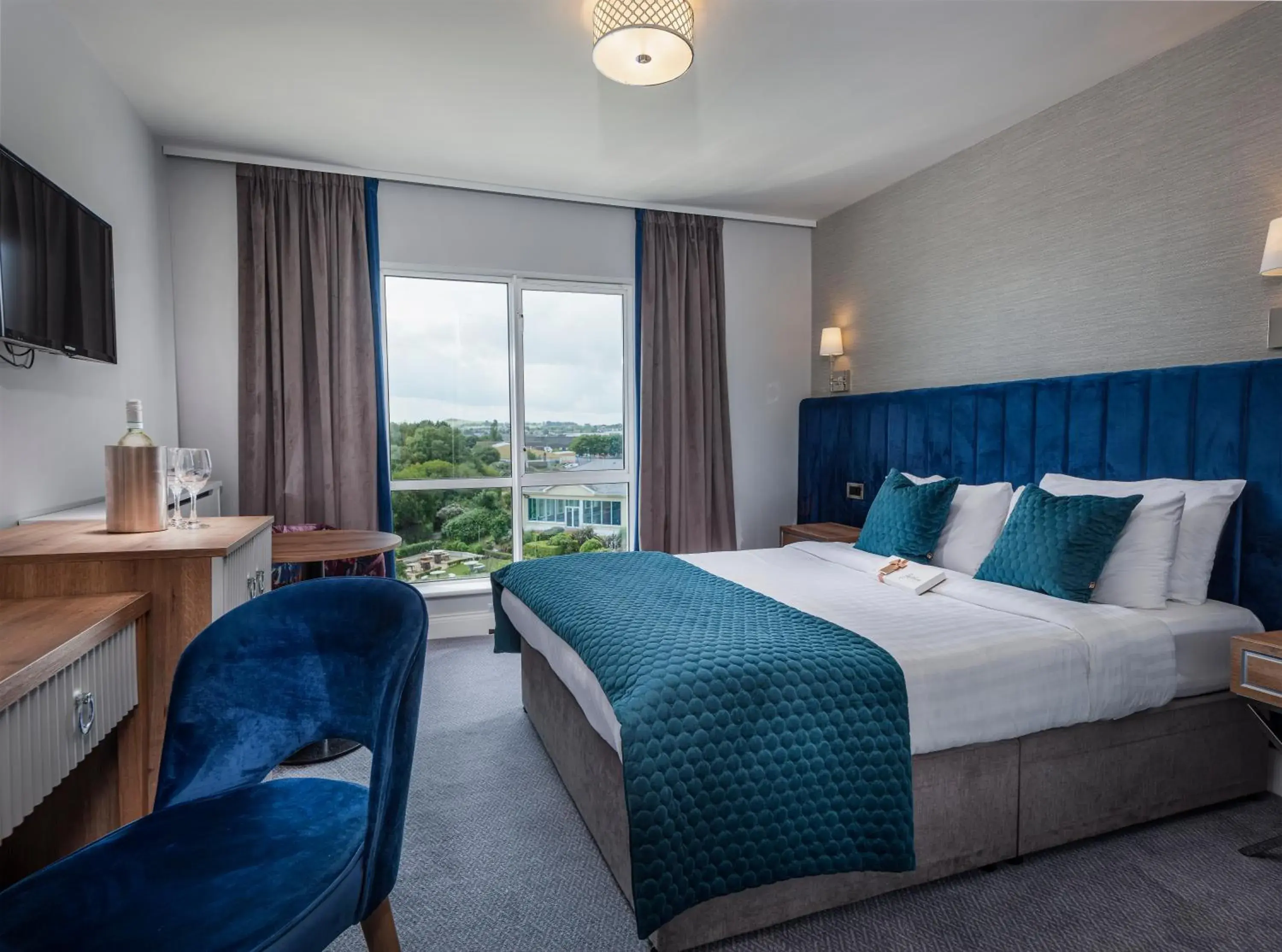 Bedroom, Bed in Arklow Bay Hotel Bedroom, Bed in Arklow Bay Hotel