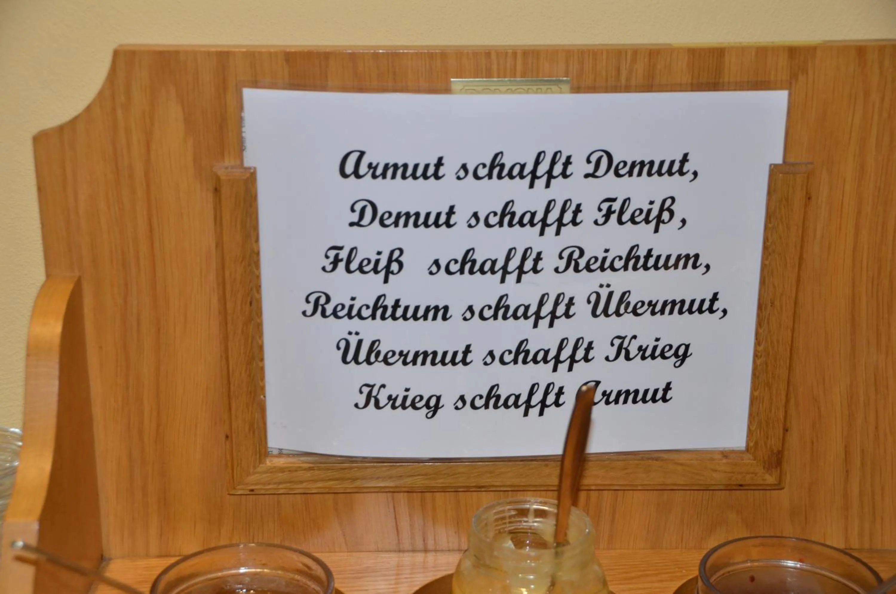 Food and drinks in Hotel Sassor