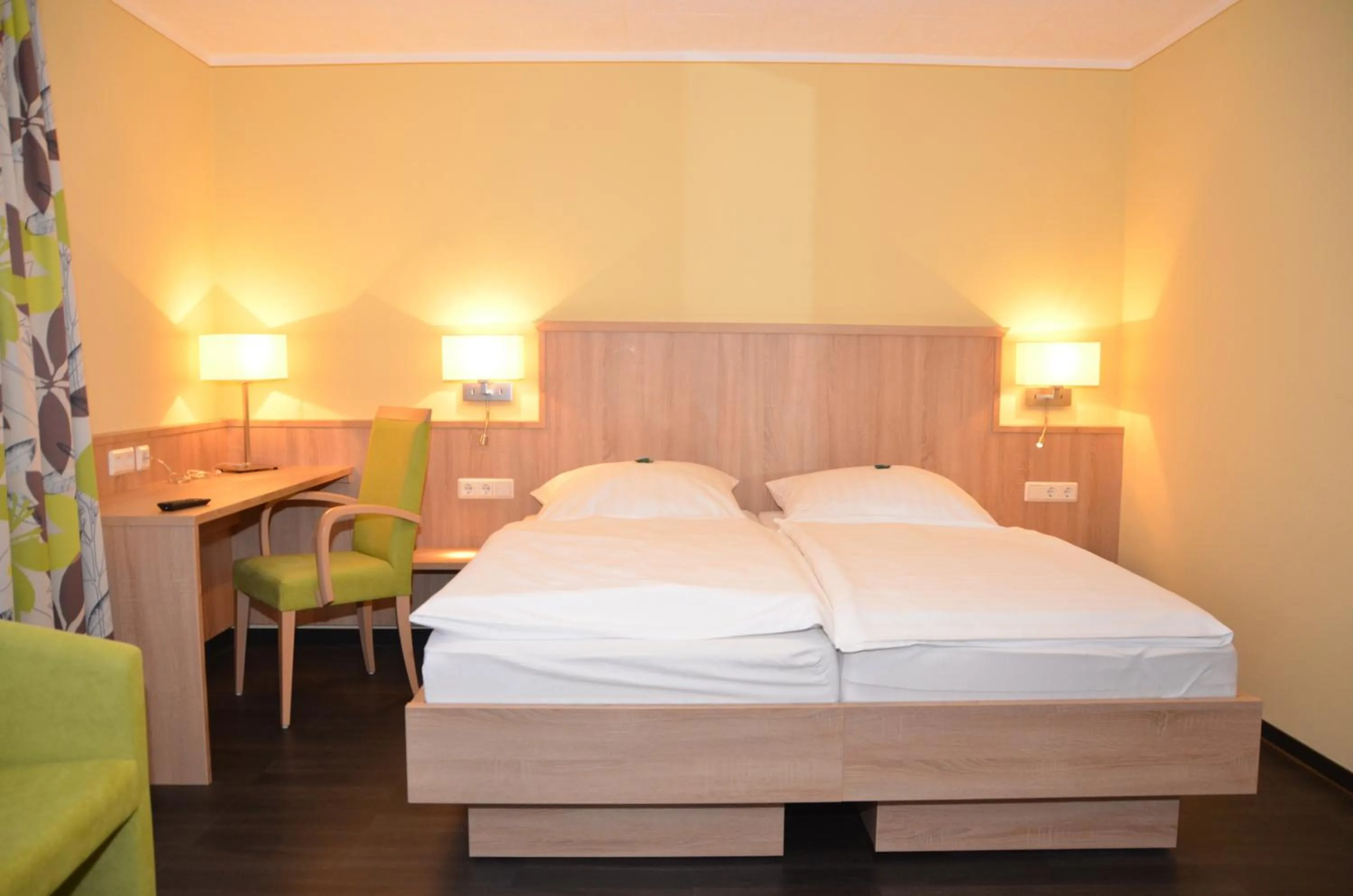 Photo of the whole room, Bed in Hotel Sassor