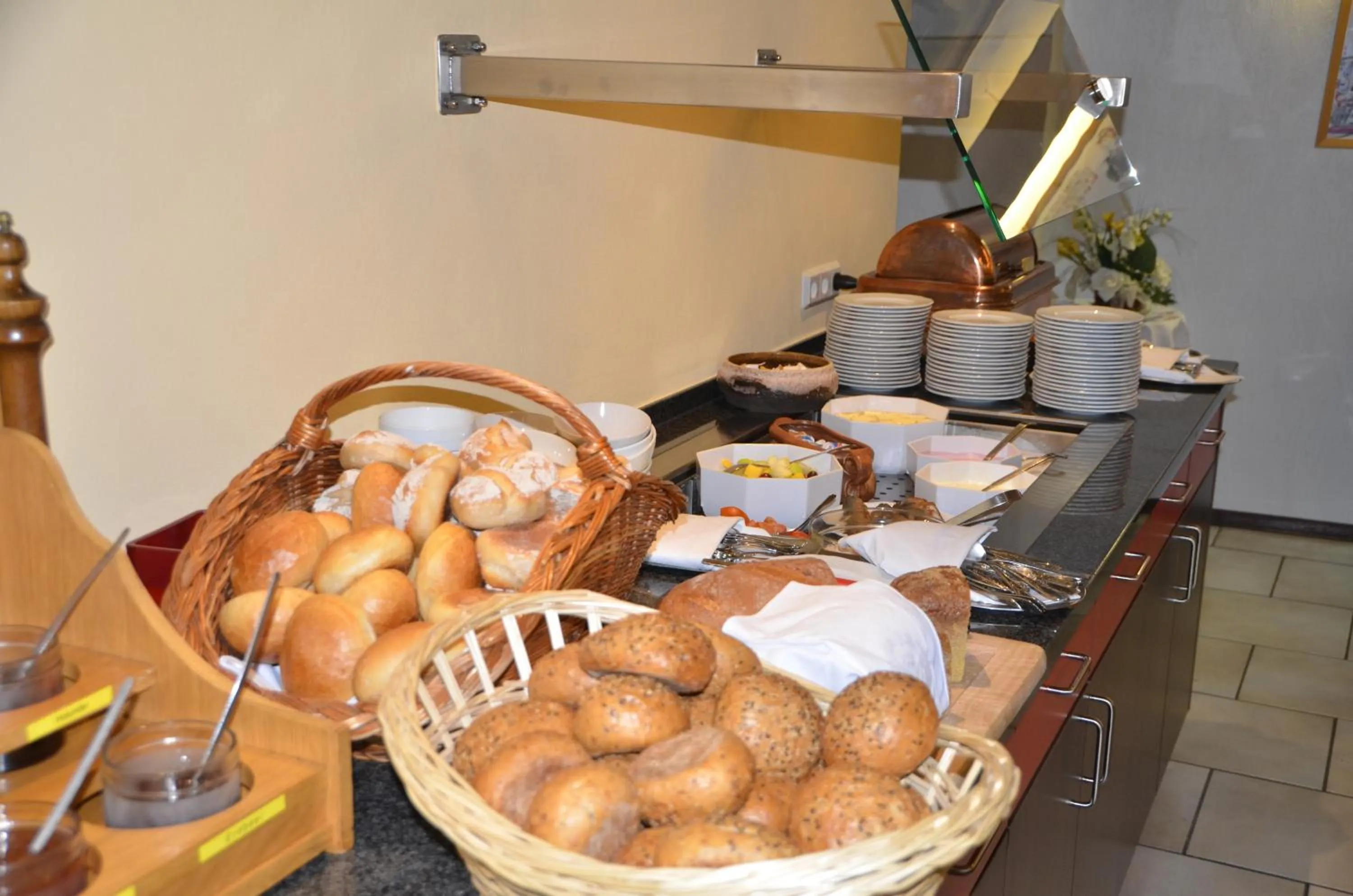 Buffet breakfast in Hotel Sassor