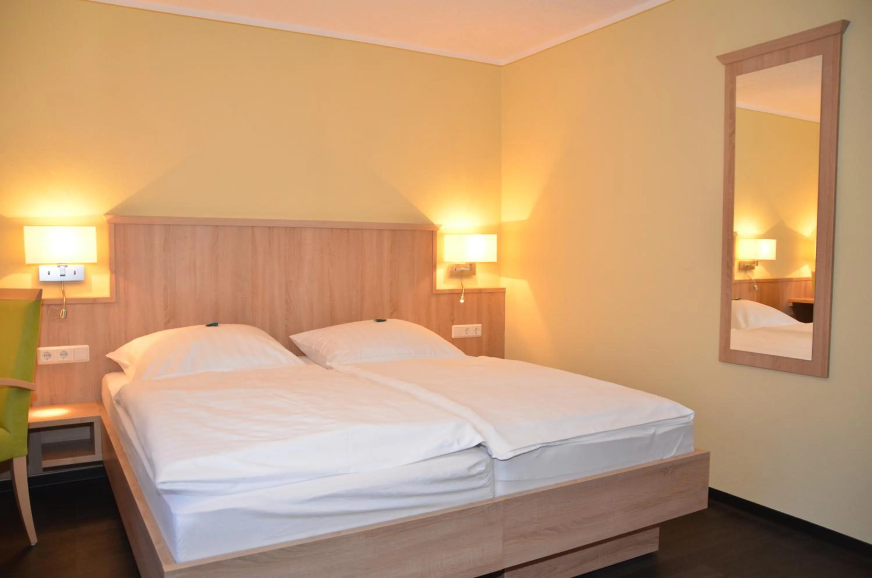 Photo of the whole room, Bed in Hotel Sassor